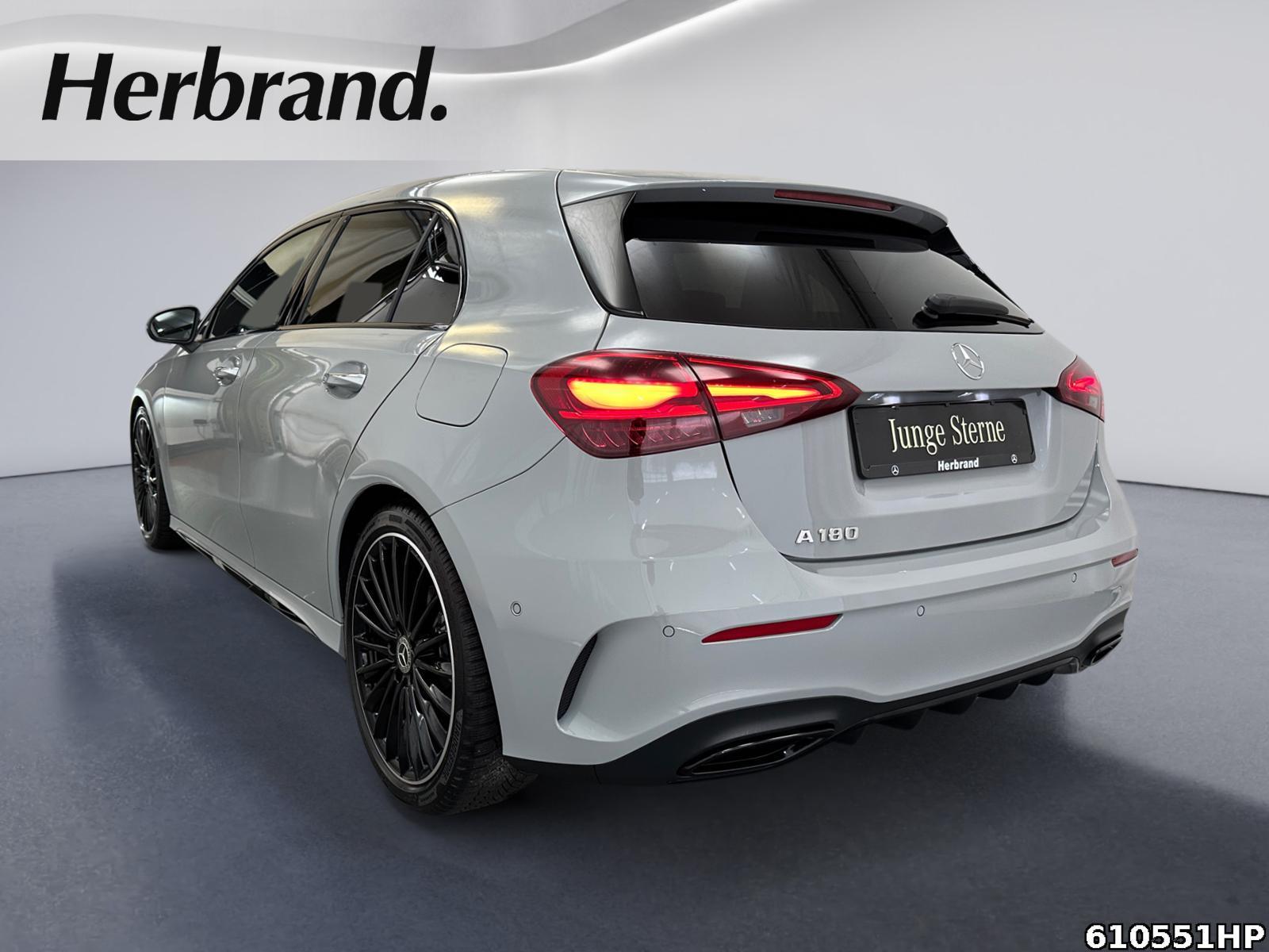 Fahrzeugabbildung Mercedes-Benz A 180 AMG Special Edit. Panodach Kamera Multib.