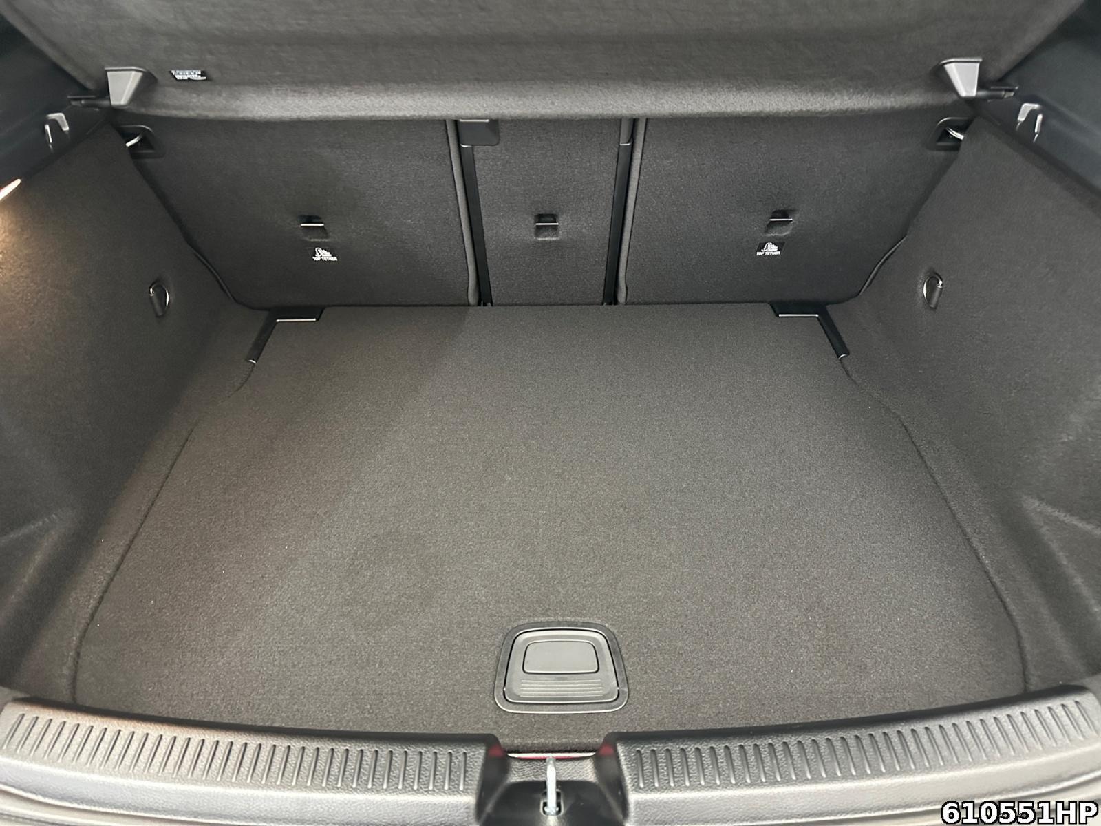Fahrzeugabbildung Mercedes-Benz A 180 AMG Special Edit. Panodach Kamera Multib.