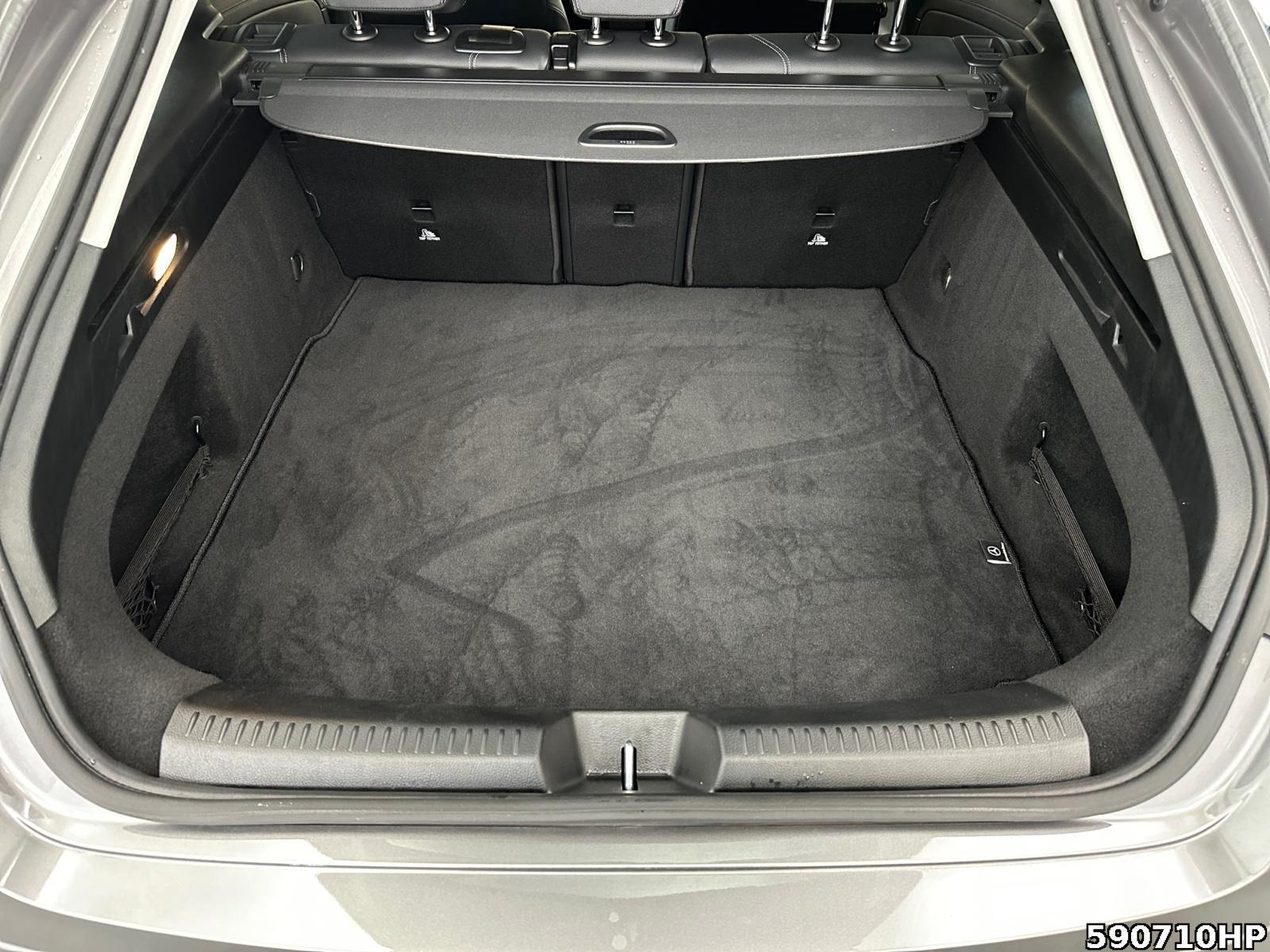 Fahrzeugabbildung Mercedes-Benz CLA 180 Shooting Brake Progressive AHK. Rückfk.