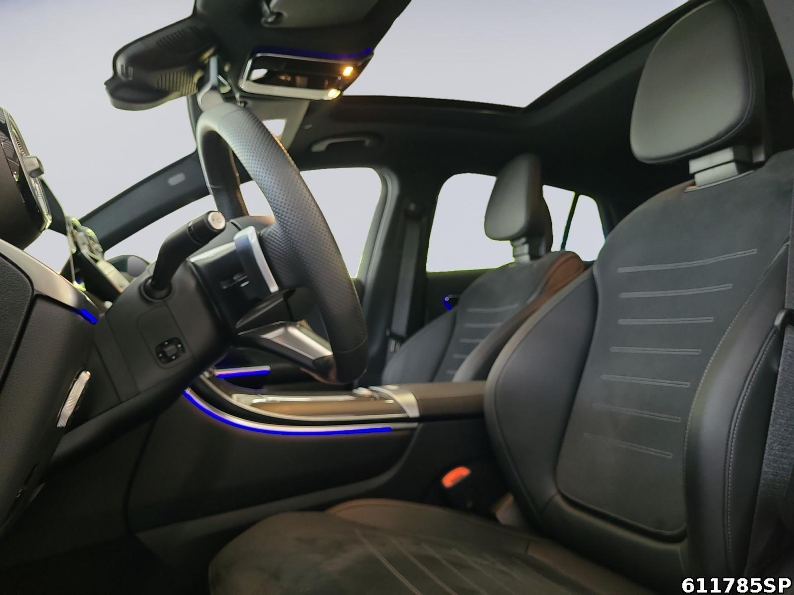 Fahrzeugabbildung Mercedes-Benz GLC 300 4M AMG Coupé PanoAHKNight Digital Light