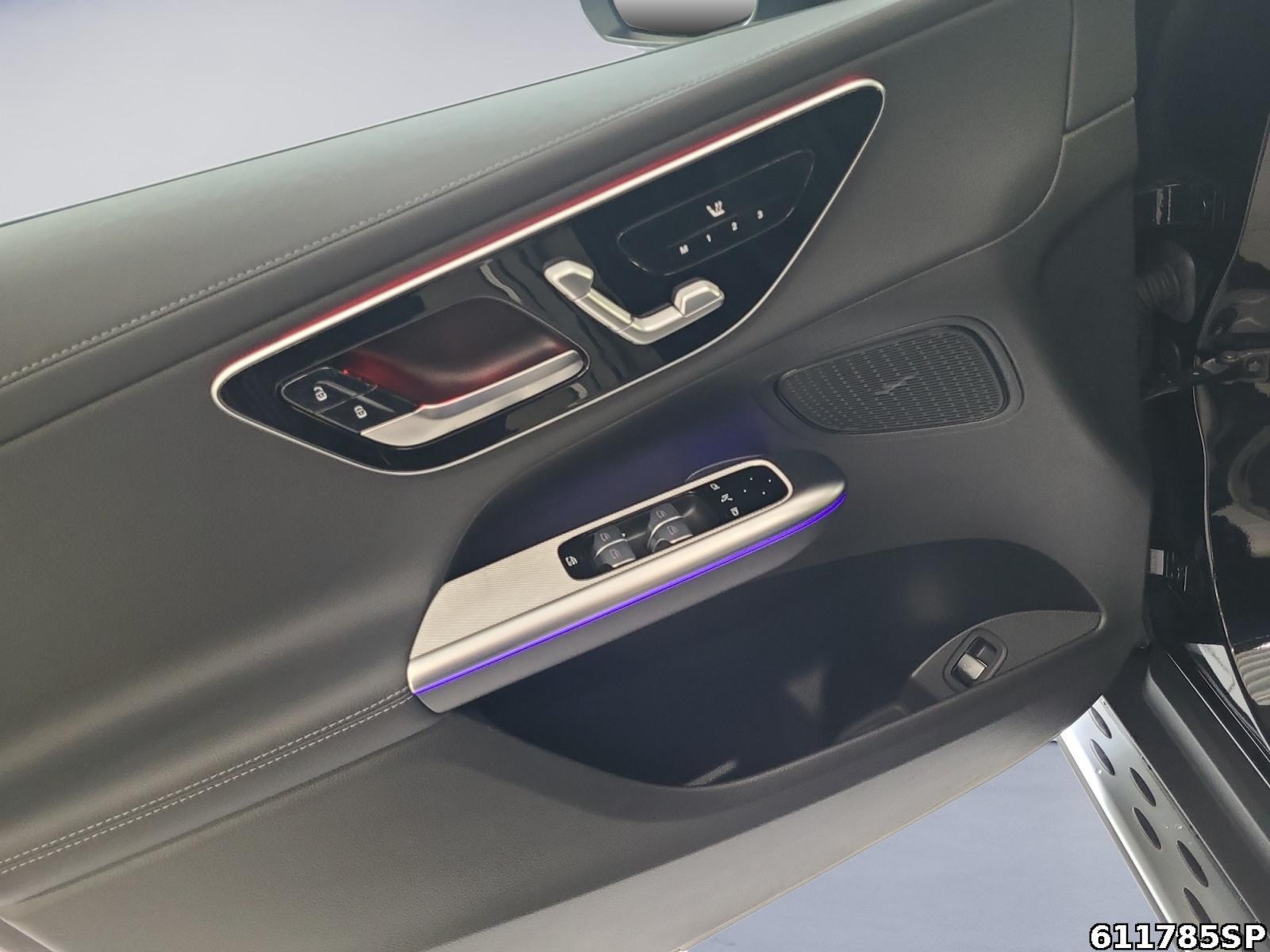 Fahrzeugabbildung Mercedes-Benz GLC 300 4M AMG Coupé PanoAHKNight Digital Light