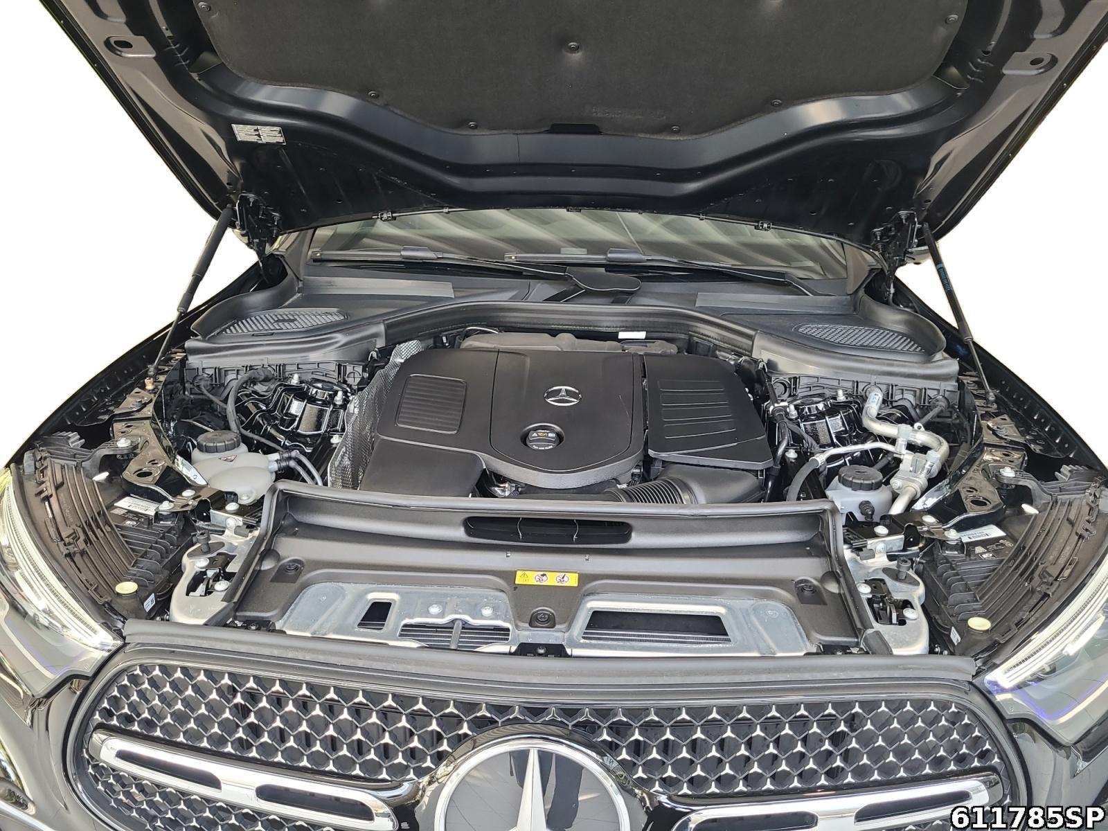 Fahrzeugabbildung Mercedes-Benz GLC 300 4M AMG Coupé PanoAHKNight Digital Light