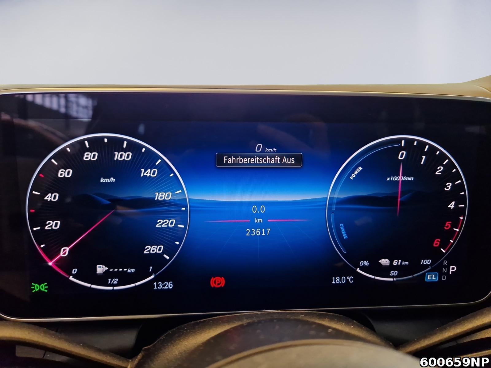 Fahrzeugabbildung Mercedes-Benz GLC 300 de 4M AMG Pano AHK DIGITAL LIGHT Memory