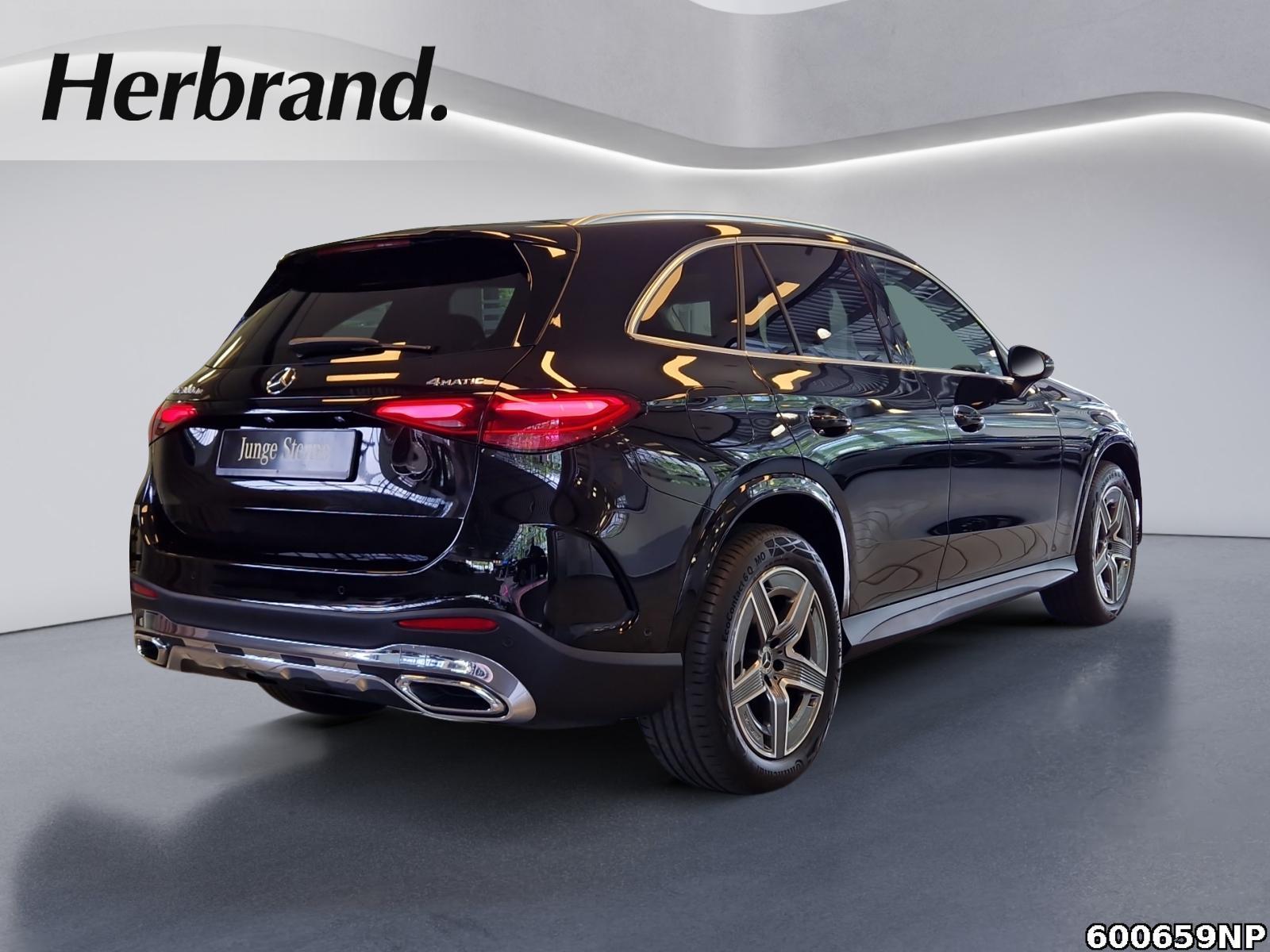 Fahrzeugabbildung Mercedes-Benz GLC 300 de 4M AMG Pano AHK DIGITAL LIGHT Memory