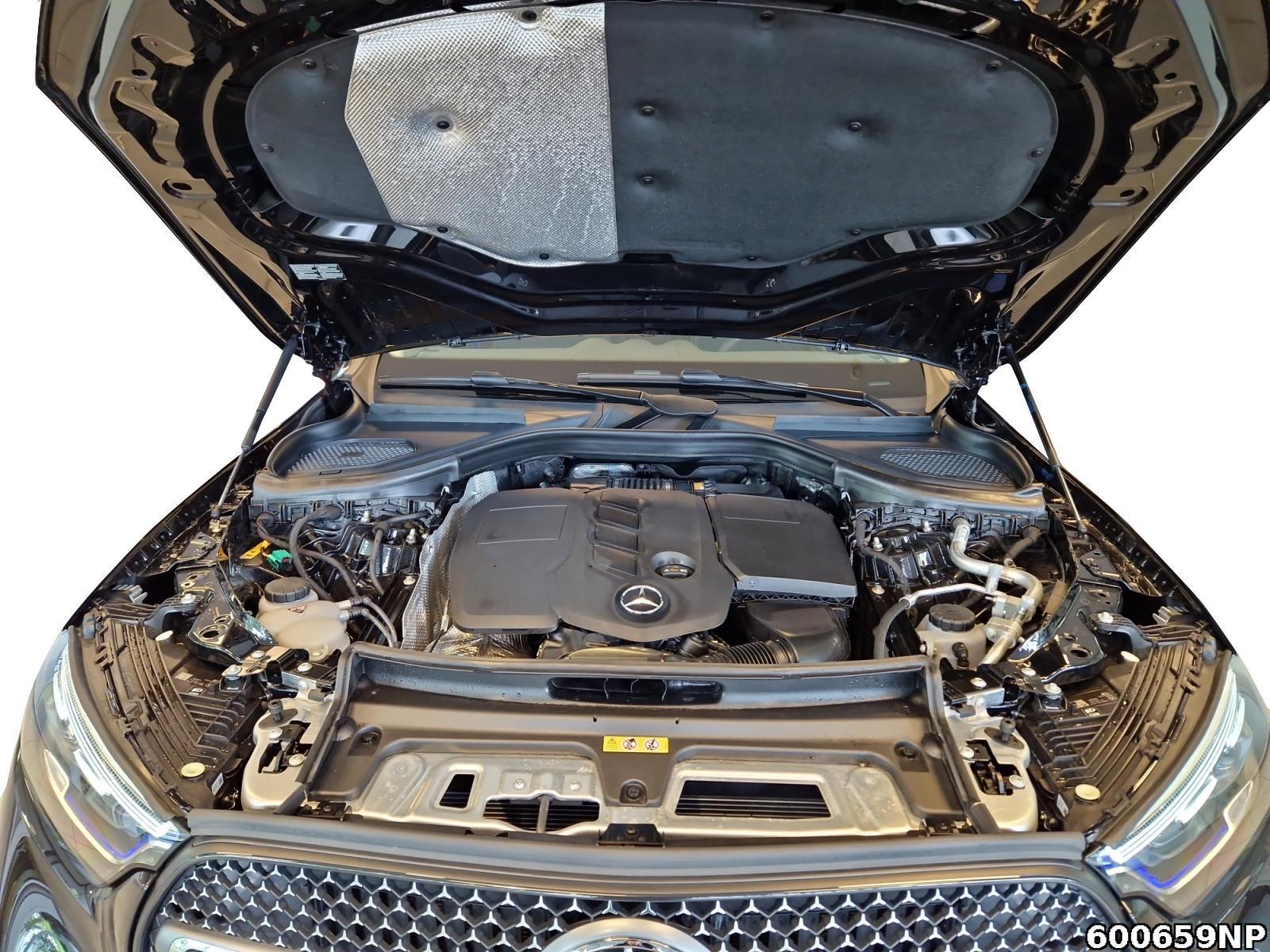 Fahrzeugabbildung Mercedes-Benz GLC 300 de 4M AMG Pano AHK DIGITAL LIGHT Memory