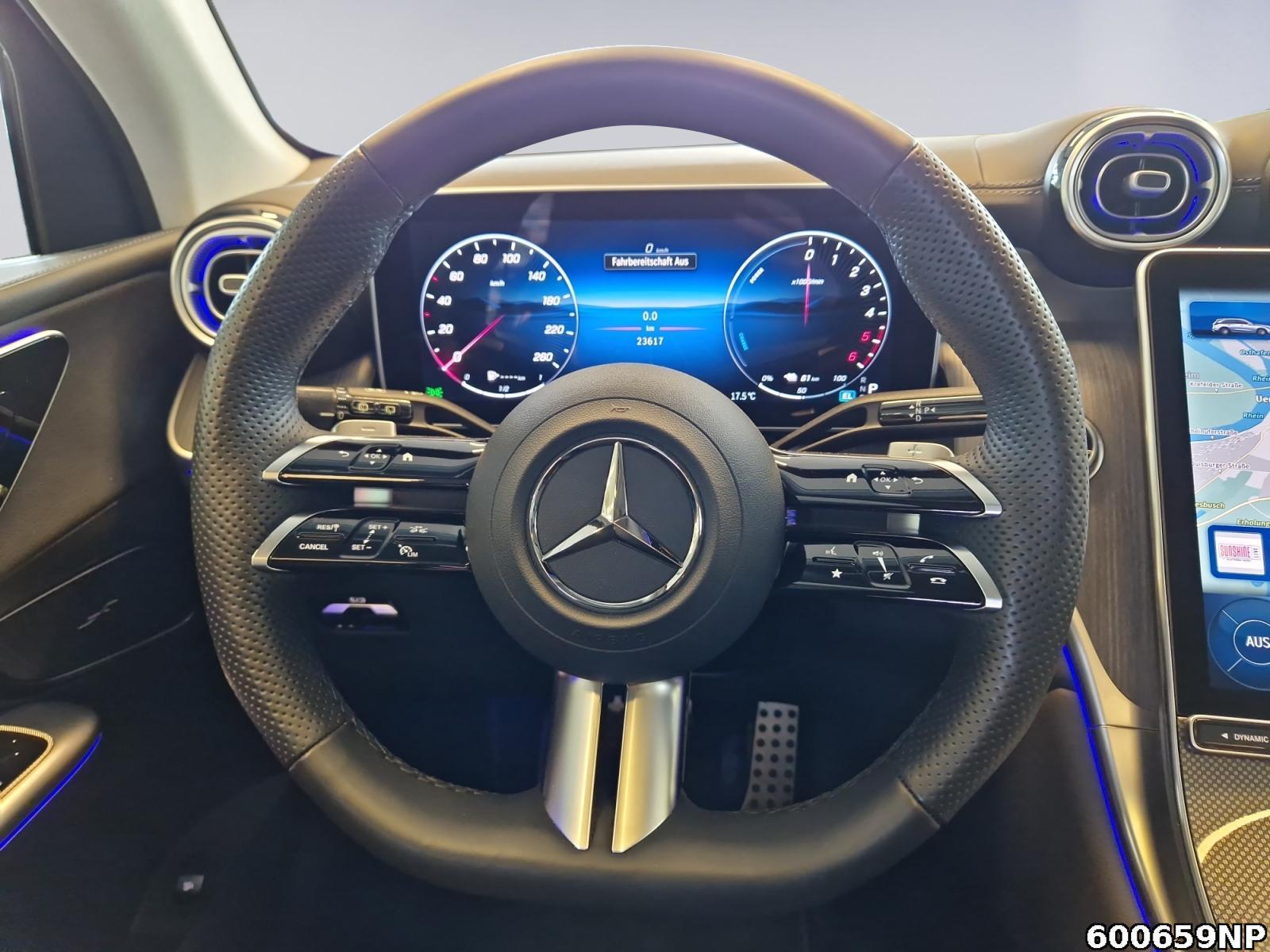 Fahrzeugabbildung Mercedes-Benz GLC 300 de 4M AMG Pano AHK DIGITAL LIGHT Memory