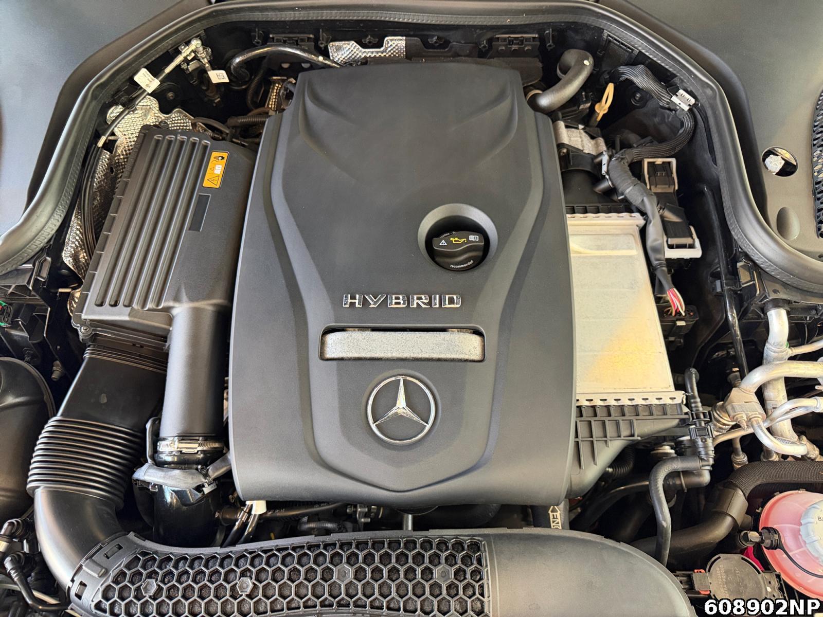 Fahrzeugabbildung Mercedes-Benz E 300 Avantgarde Widescreen Kamera Ambiente