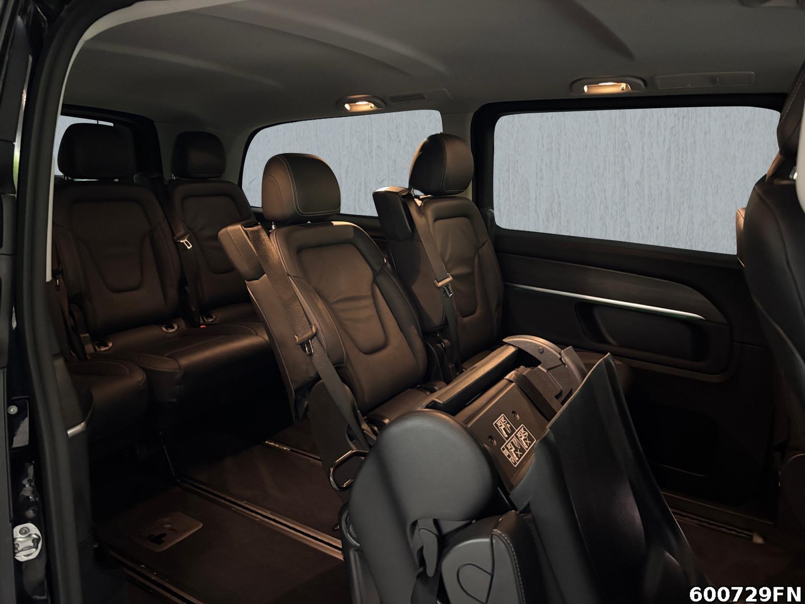 Fahrzeugabbildung Mercedes-Benz V 300 d 4Matic*LED*360°Kamera*Distronic*Navi*