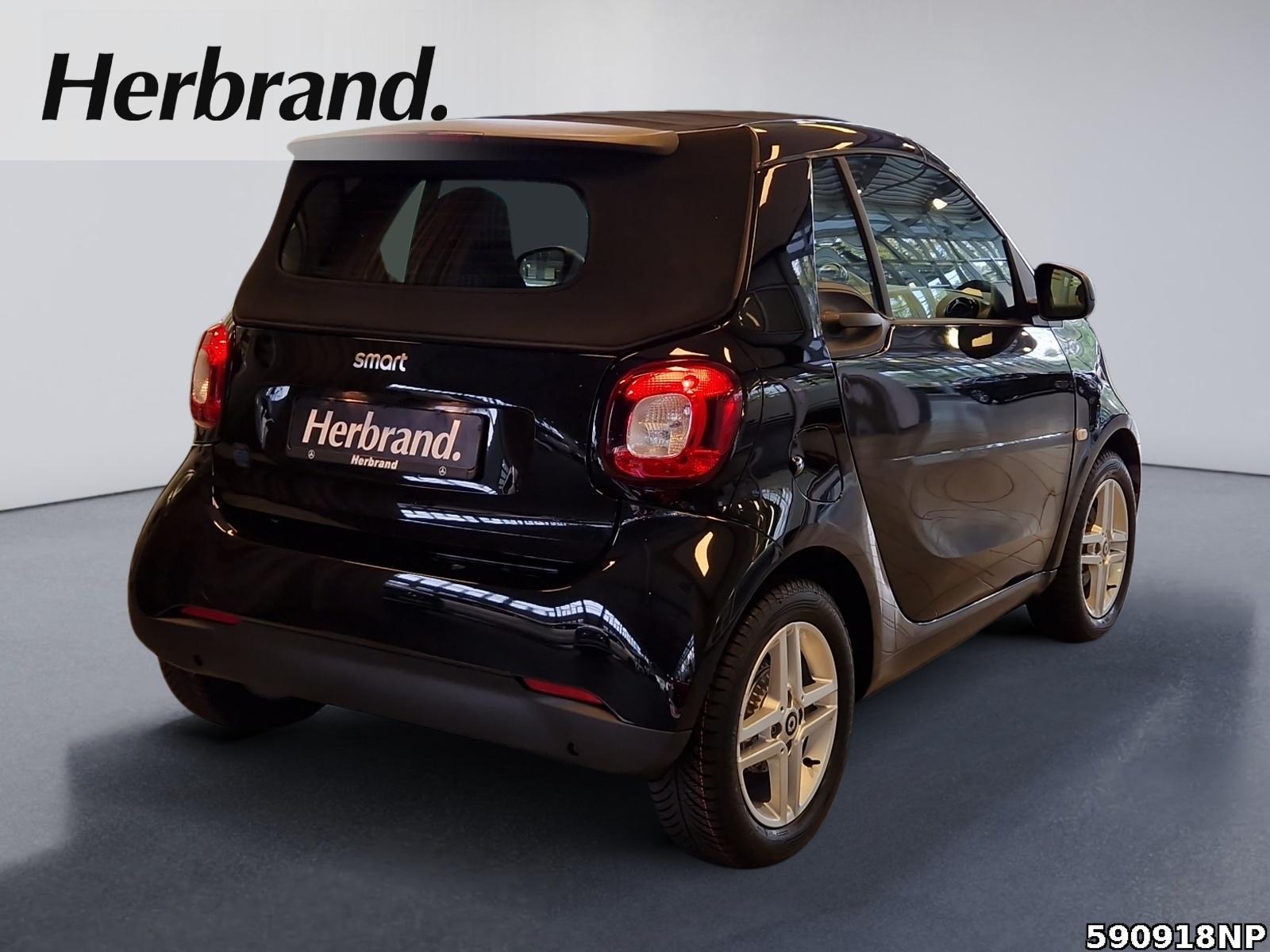 Fahrzeugabbildung Smart ForTwo EQ Cabrio 22 KW Cool & Audio LMF