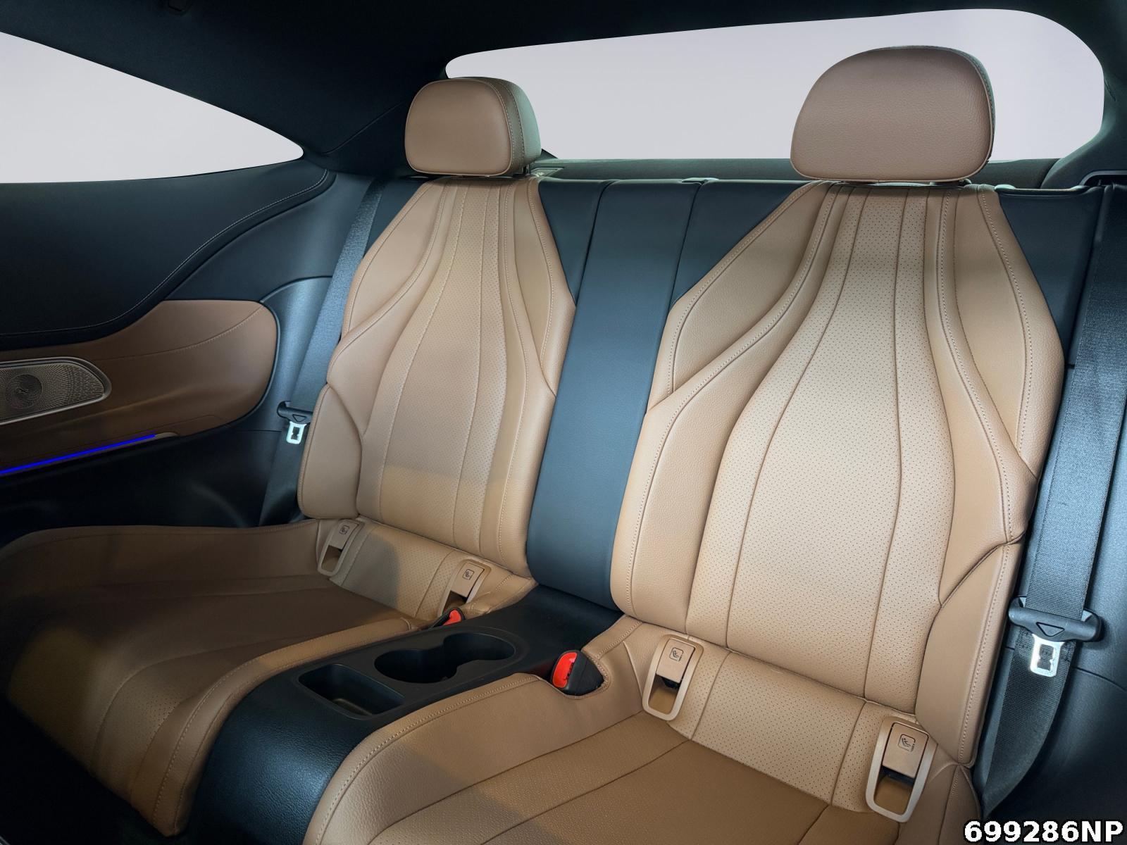 Fahrzeugabbildung Mercedes-Benz CLE 300 e AMG NIGHT DIGITAL BURMESTER PANO 360°