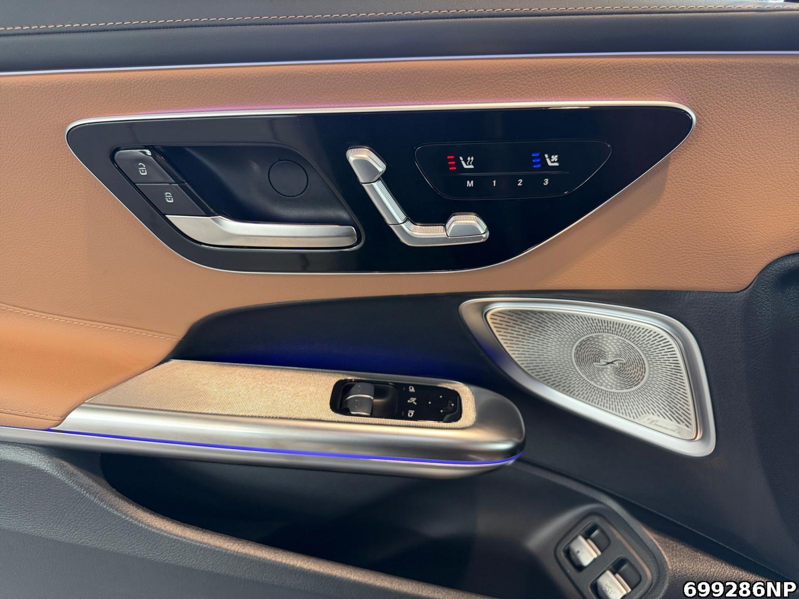 Fahrzeugabbildung Mercedes-Benz CLE 300 e AMG NIGHT DIGITAL BURMESTER PANO 360°