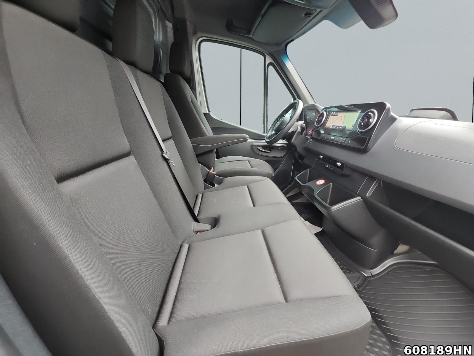 Fahrzeugabbildung Mercedes-Benz Sprinter 317 CDI Kasten*L2H2*Schwingsitz*Kamera