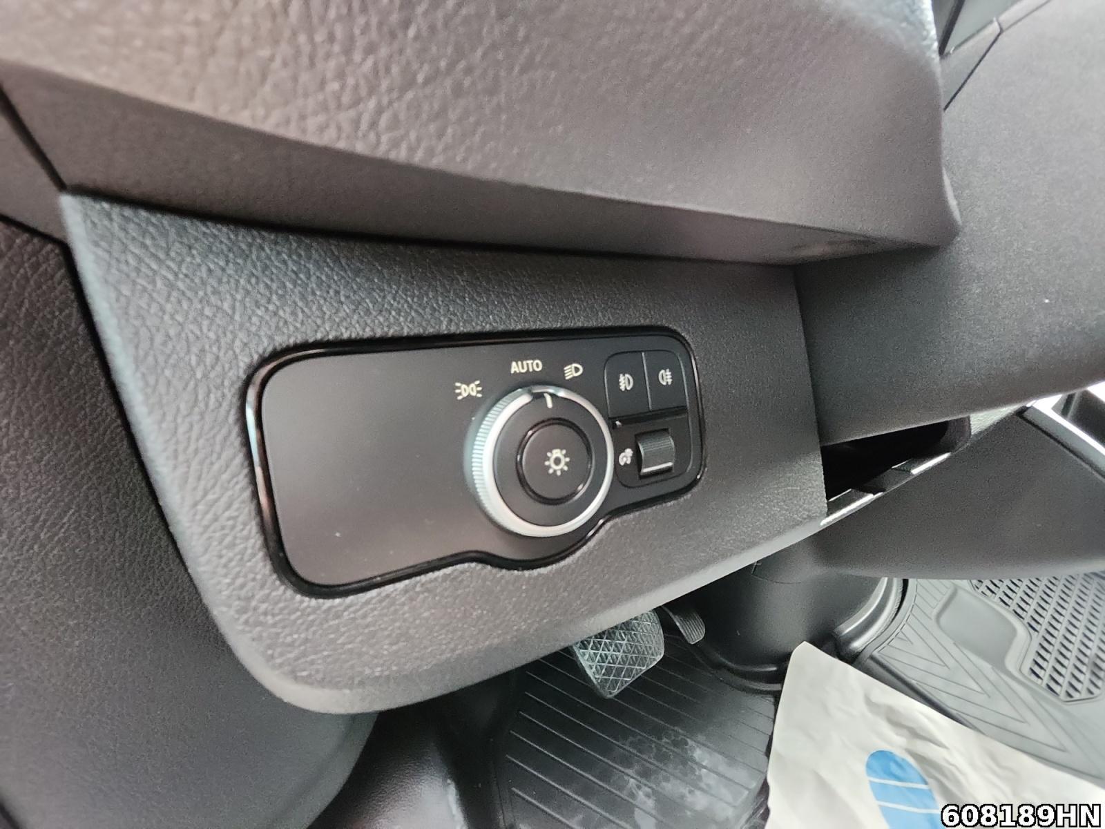 Fahrzeugabbildung Mercedes-Benz Sprinter 317 CDI Kasten*L2H2*Schwingsitz*Kamera