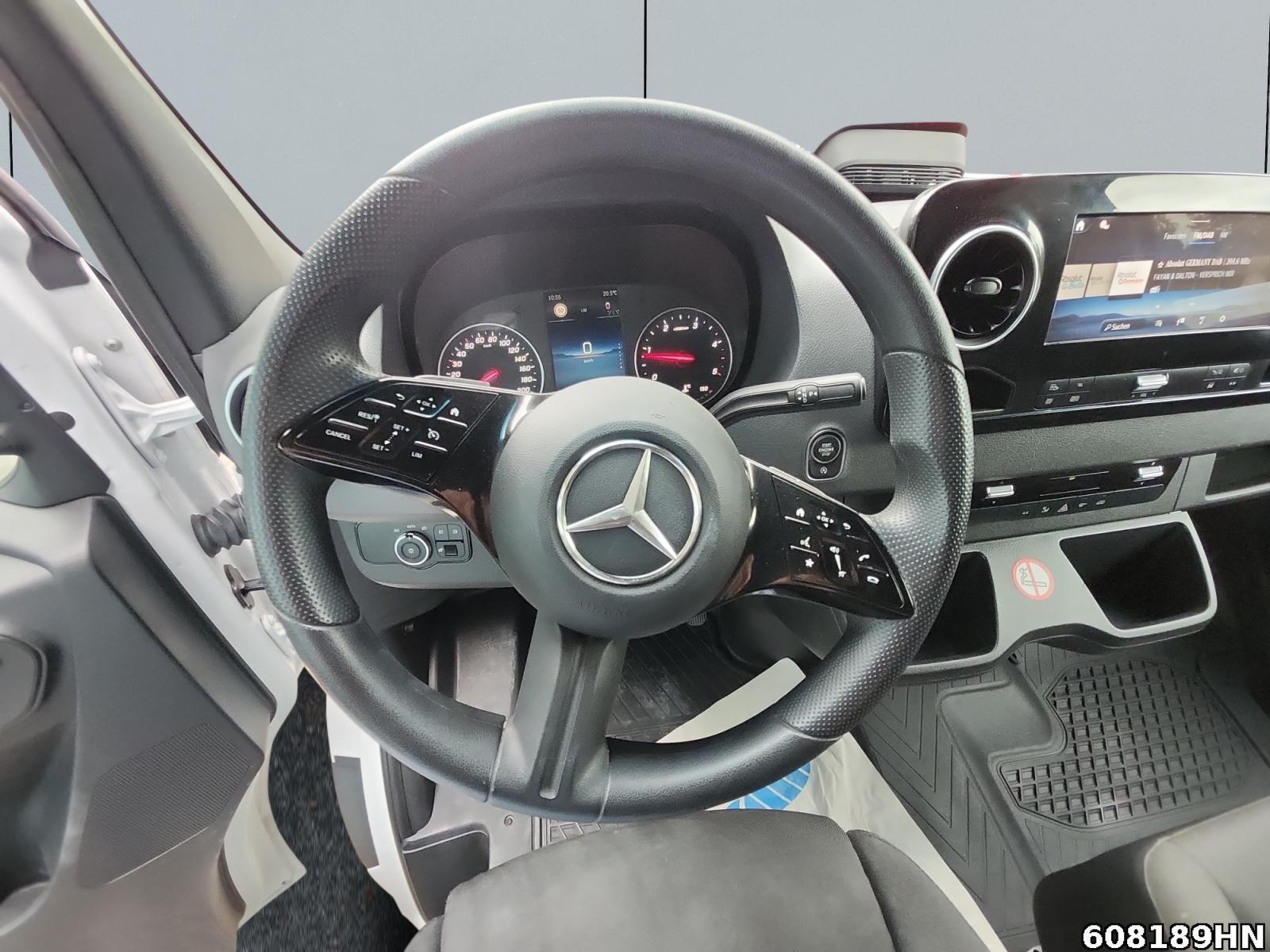 Fahrzeugabbildung Mercedes-Benz Sprinter 317 CDI Kasten*L2H2*Schwingsitz*Kamera