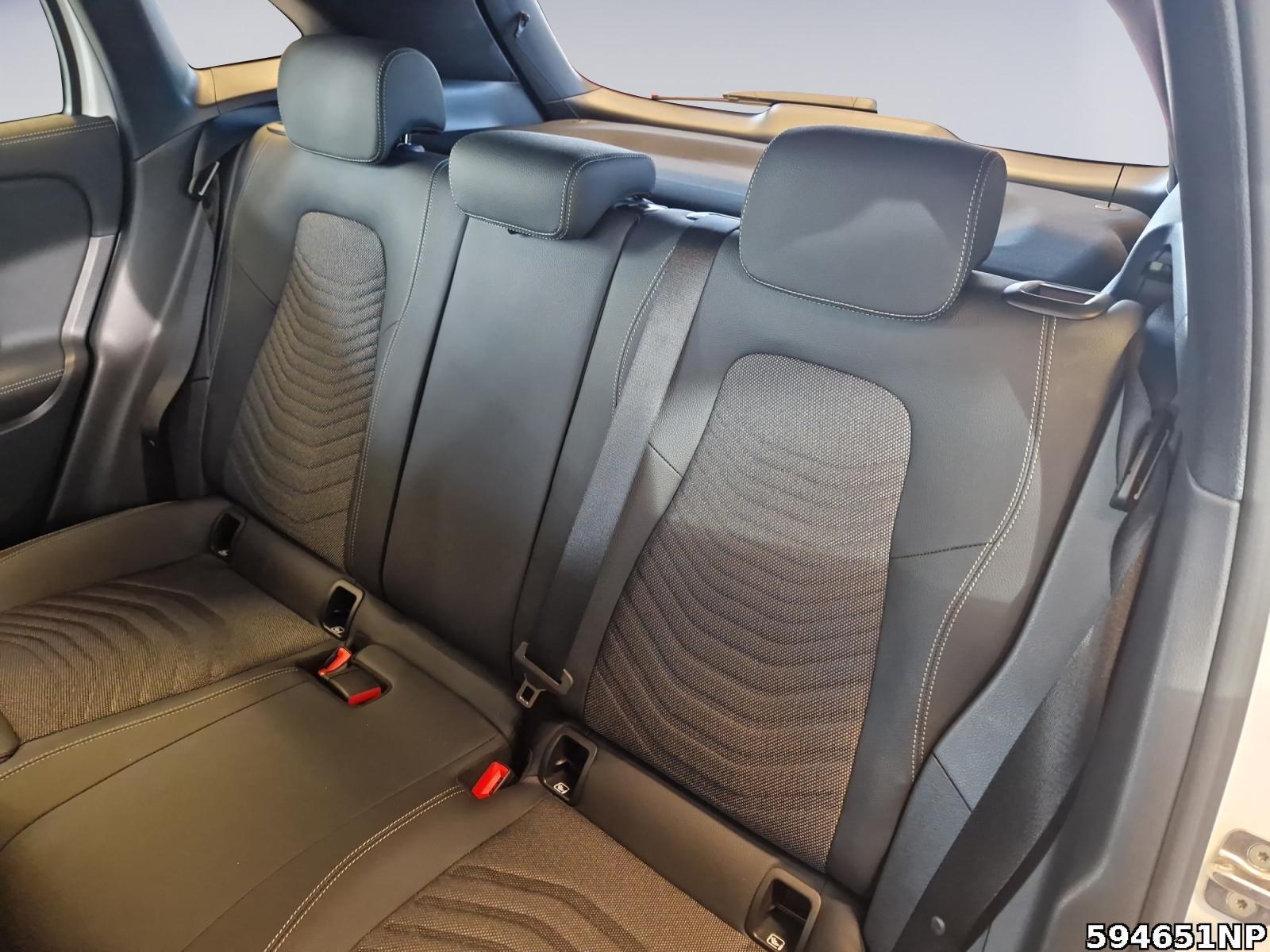 Fahrzeugabbildung Mercedes-Benz GLA 200 Progressive AHK Kamera THERMOTRONIC