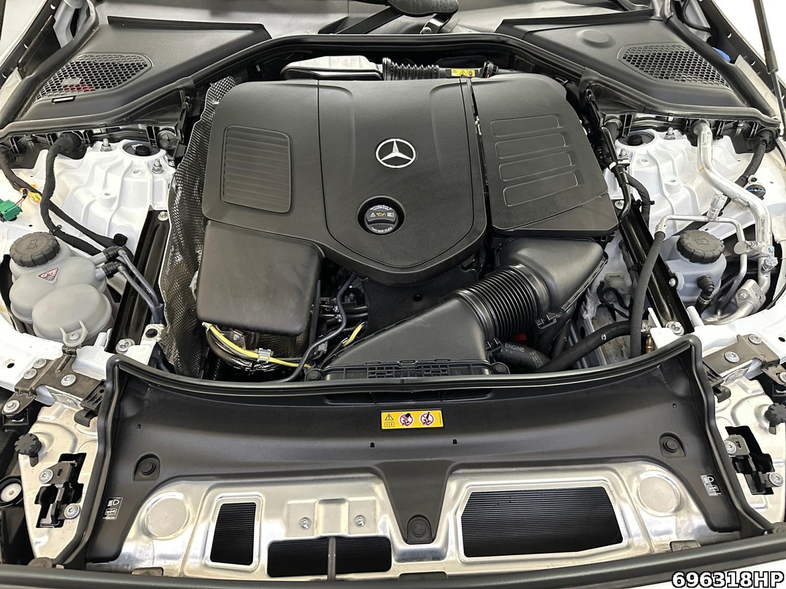 Fahrzeugabbildung Mercedes-Benz E 300 e T AMG Night 360°Pano AHK DIGITAL LIGHT