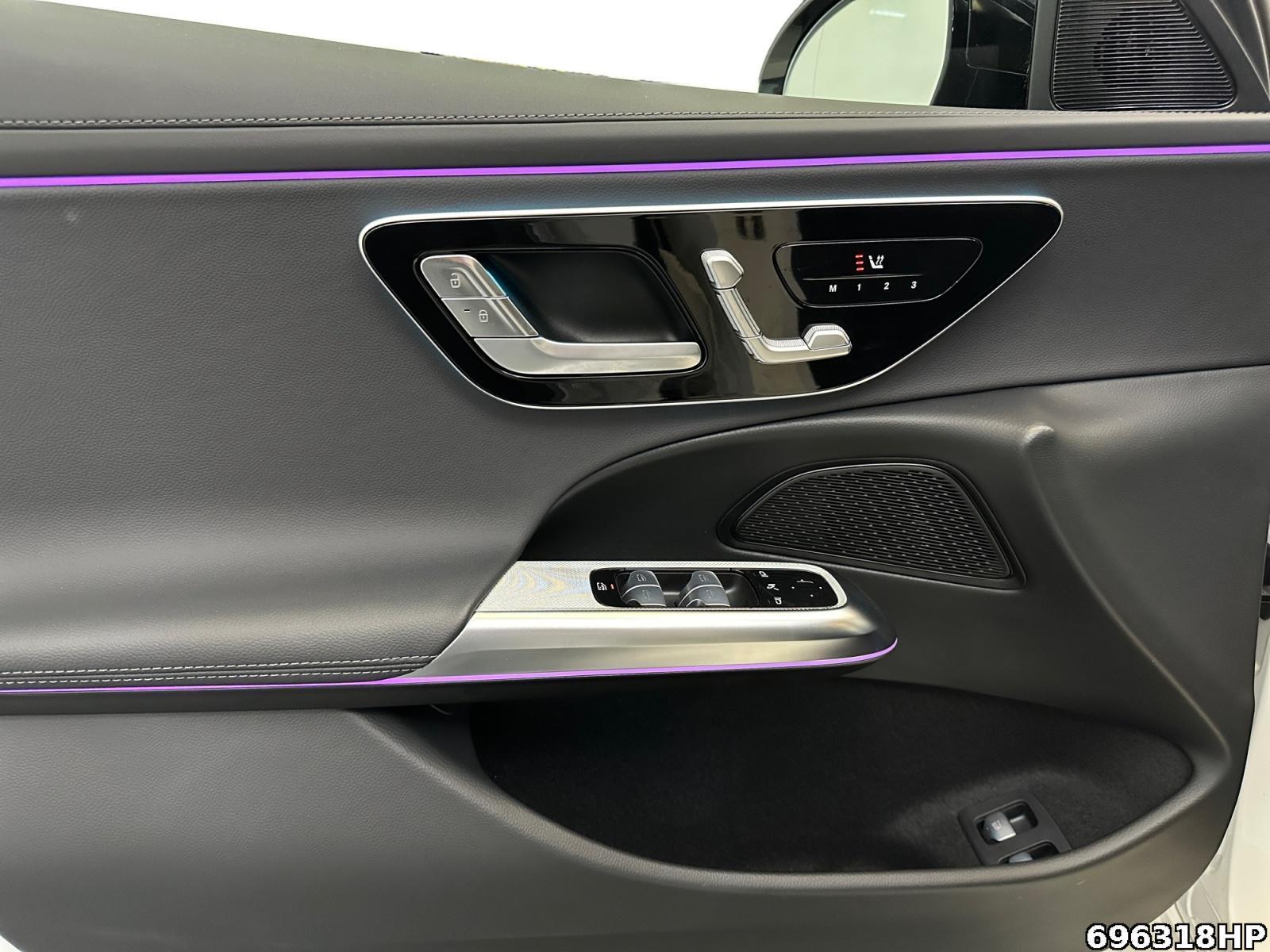 Fahrzeugabbildung Mercedes-Benz E 300 e T AMG Night 360°Pano AHK DIGITAL LIGHT