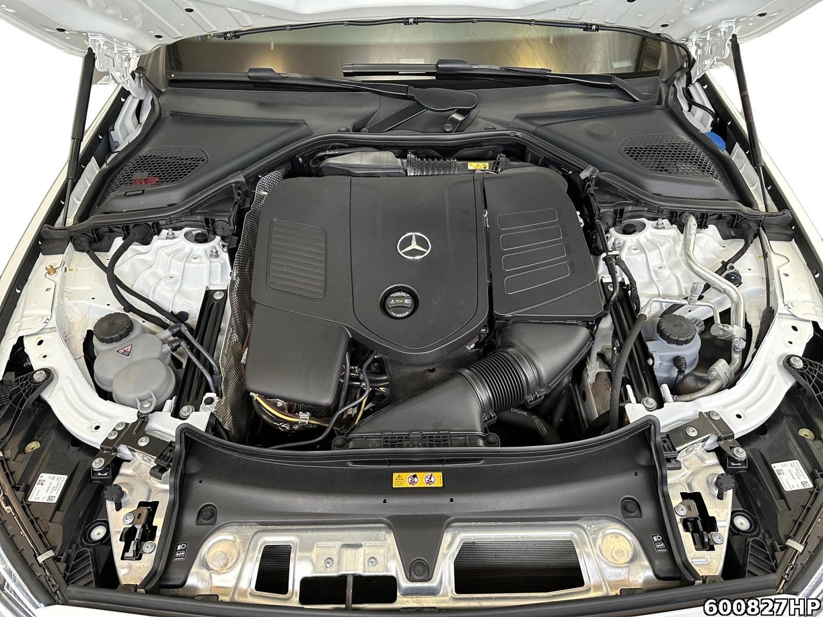 Fahrzeugabbildung Mercedes-Benz E 200 AMG Night Digital-Light AHK Pano 20