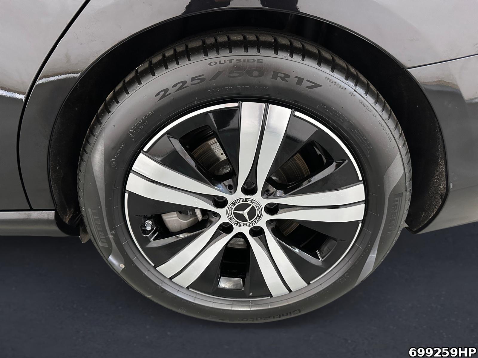 Fahrzeugabbildung Mercedes-Benz C 220 d T Avantgarde AHK LED Totw. Ambiente