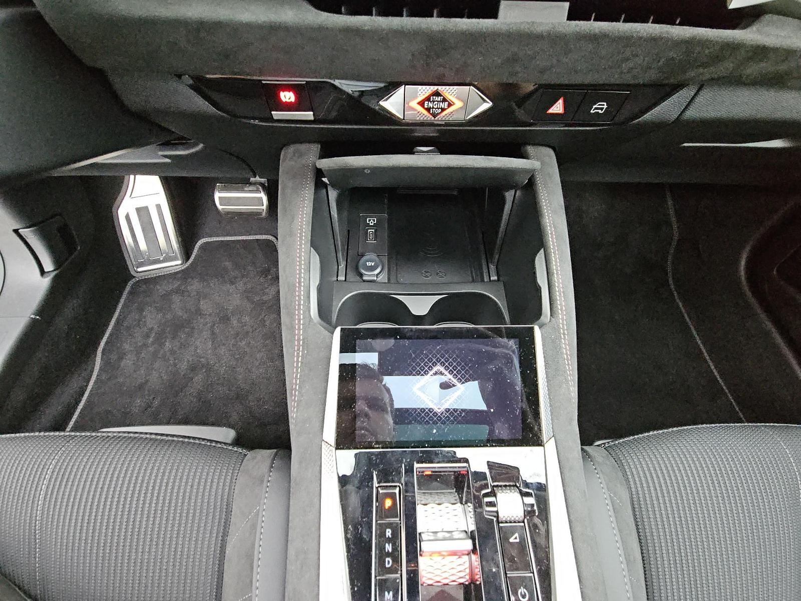 Fahrzeugabbildung DS Automobiles DS4 Performance Line+NAVI+PDC+ACC+LED+USB+360°+