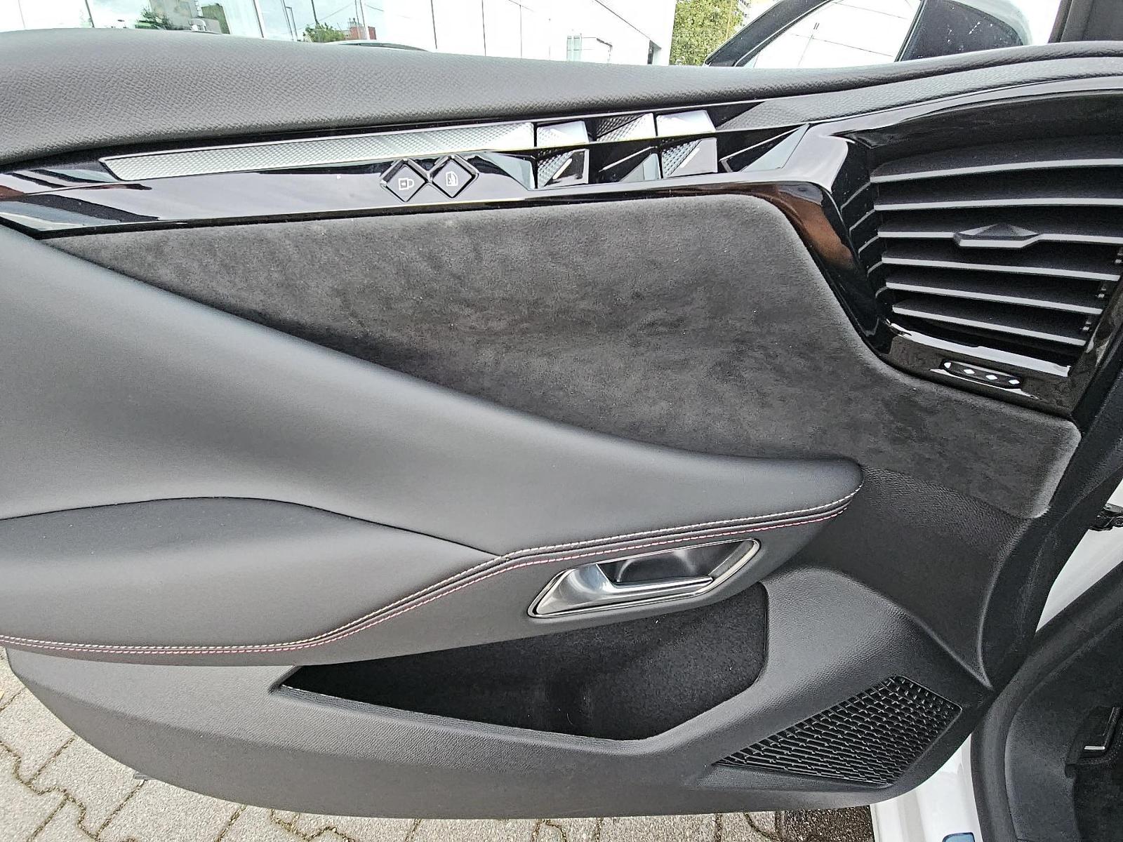 Fahrzeugabbildung DS Automobiles DS4 Performance Line+NAVI+PDC+ACC+LED+USB+360°+