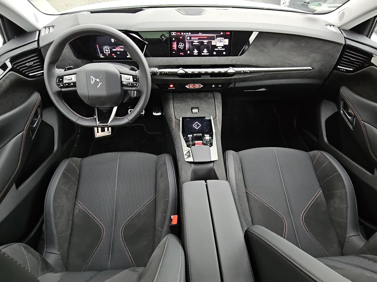 Fahrzeugabbildung DS Automobiles DS4 Performance Line+NAVI+PDC+ACC+LED+USB+360°+
