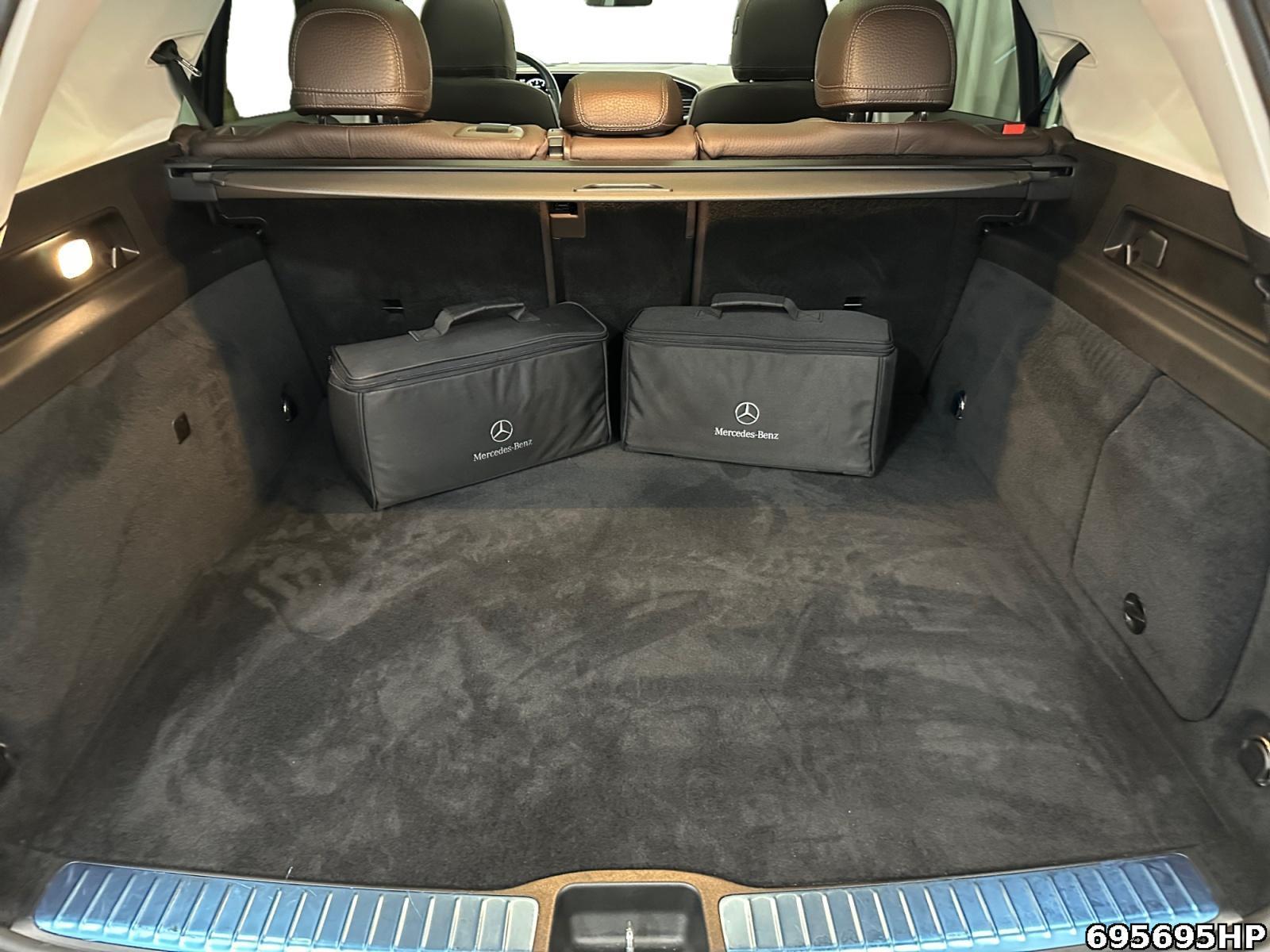 Fahrzeugabbildung Mercedes-Benz GLE 350 de 4M AMG Pano 21