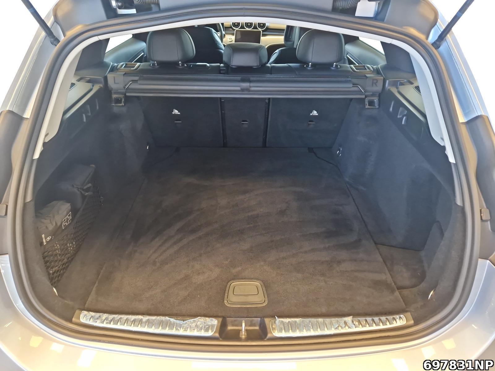 Fahrzeugabbildung Mercedes-Benz C 220 d T AMG AHK Night CarPlay Distronic Ambien