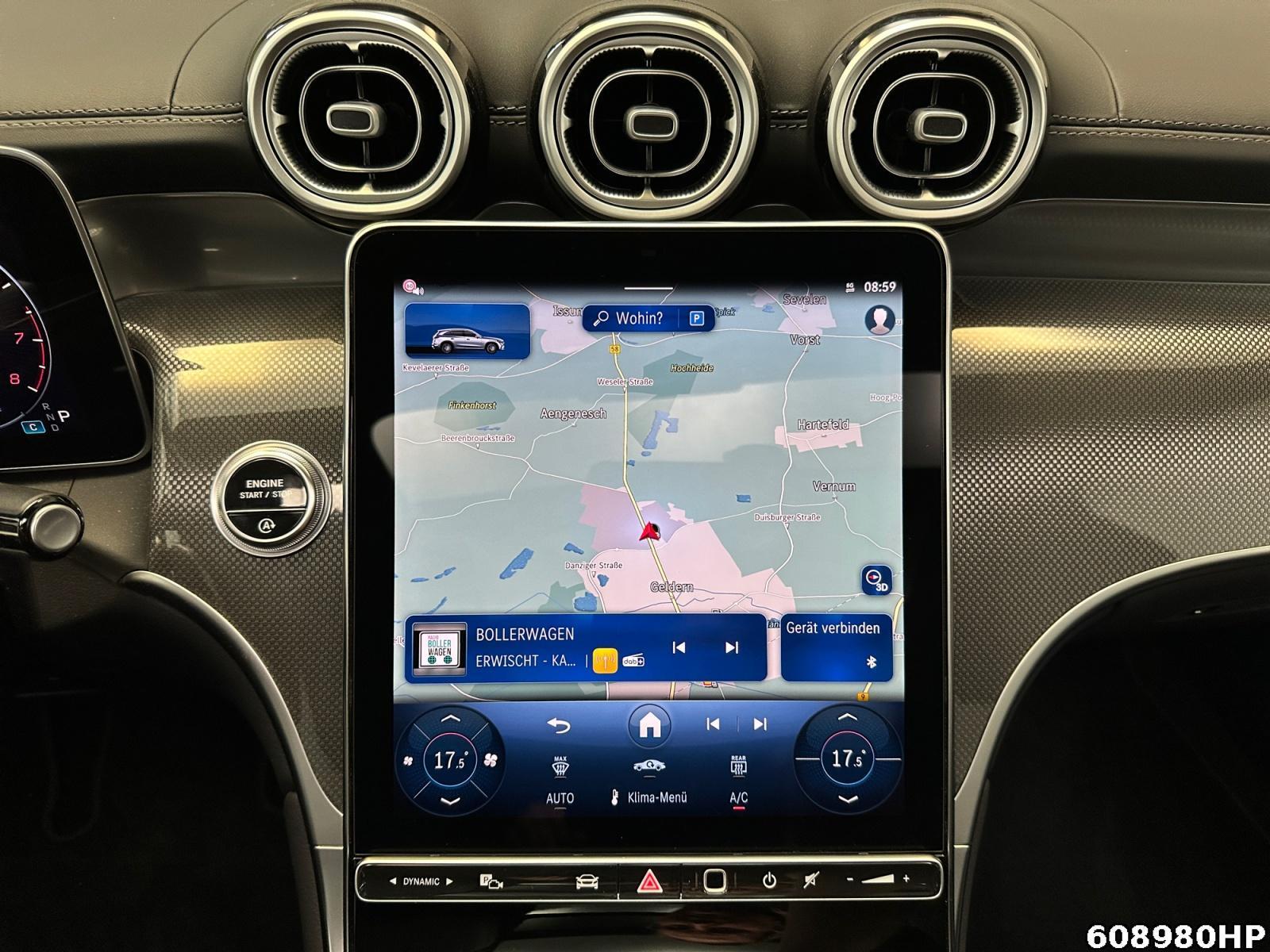 Fahrzeugabbildung Mercedes-Benz GLC 300 4M AMG AHK Pano 360° Memory Lenkradhzg