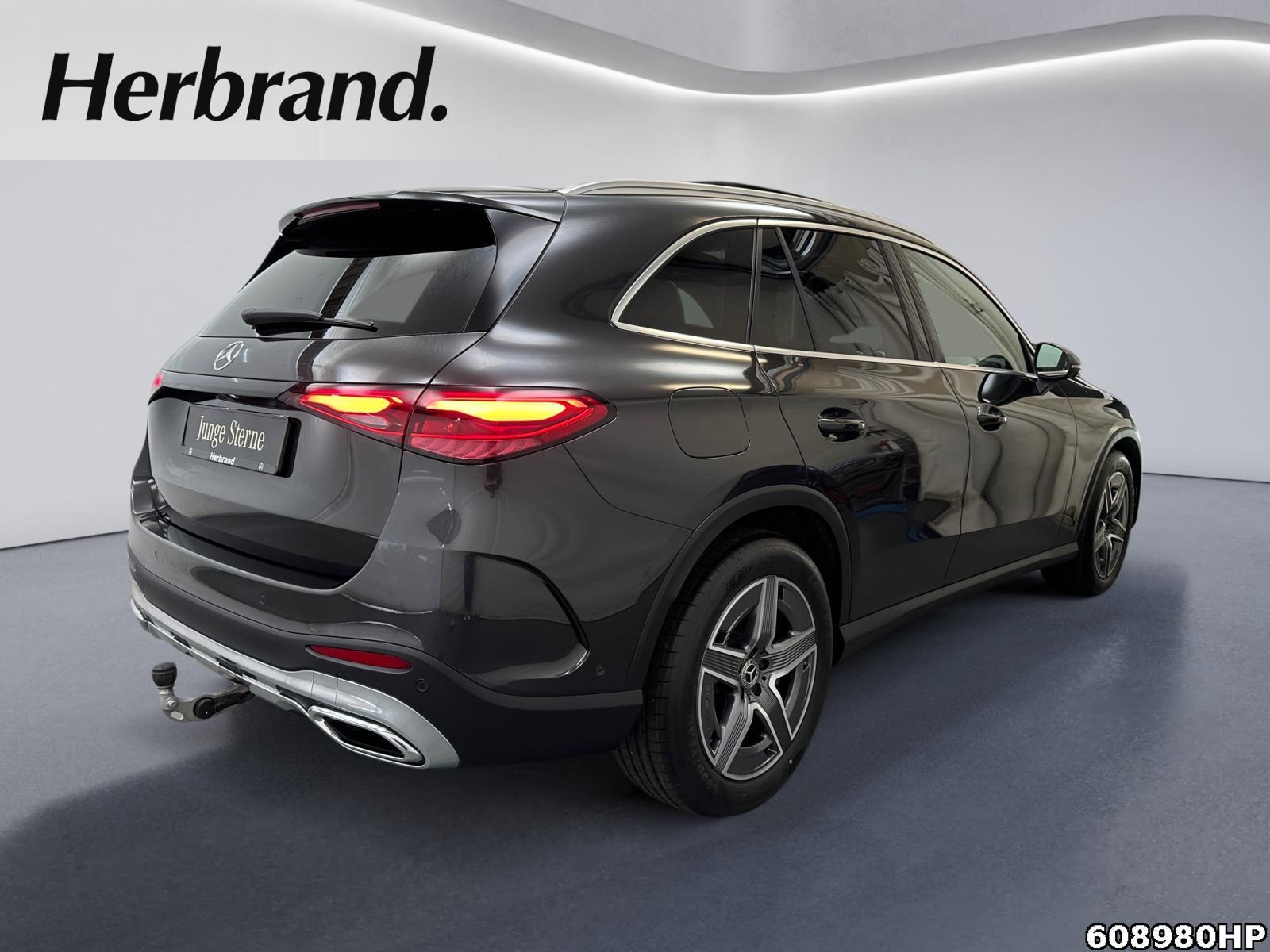 Fahrzeugabbildung Mercedes-Benz GLC 300 4M AMG AHK Pano 360° Memory Lenkradhzg