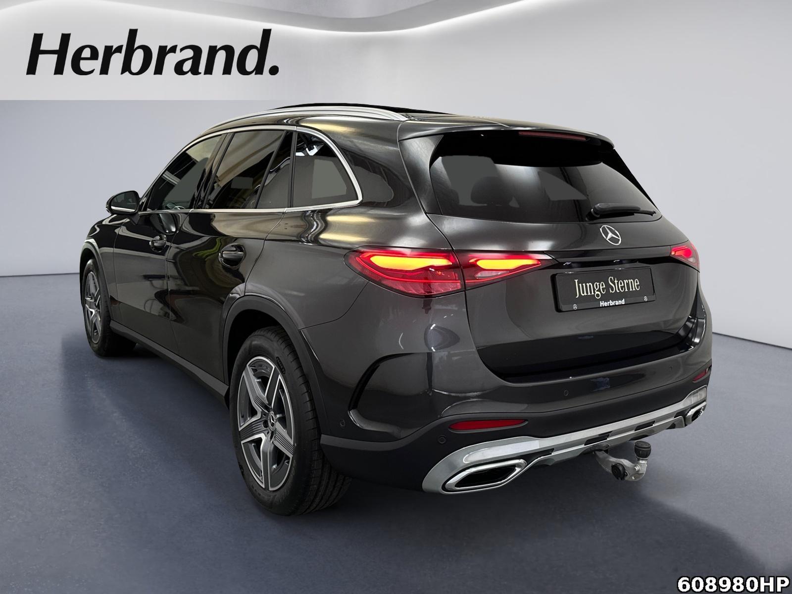 Fahrzeugabbildung Mercedes-Benz GLC 300 4M AMG AHK Pano 360° Memory Lenkradhzg