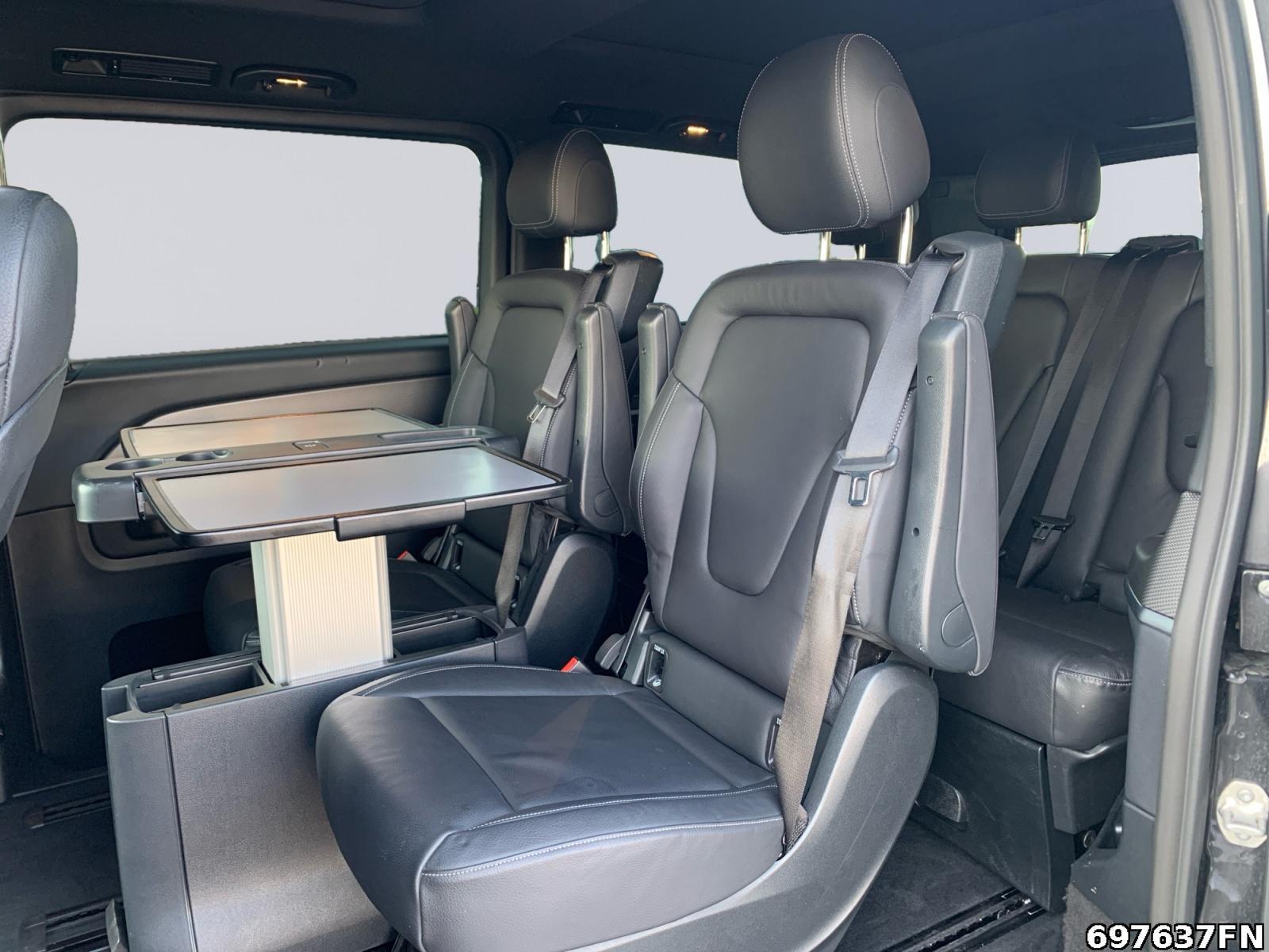 Fahrzeugabbildung Mercedes-Benz V 300 EAV/L 4MATIC AMG *AIRMATIC*PANO-DACH*DISTR