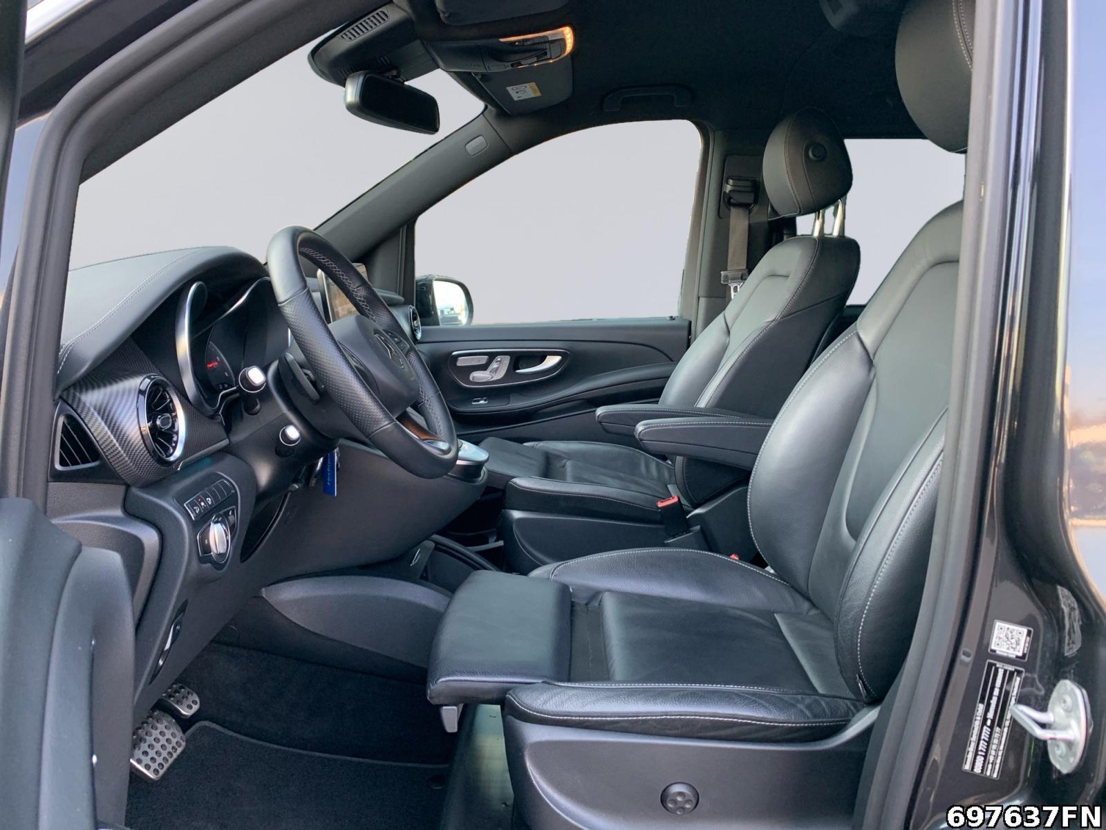 Fahrzeugabbildung Mercedes-Benz V 300 EAV/L 4MATIC AMG *AIRMATIC*PANO-DACH*DISTR