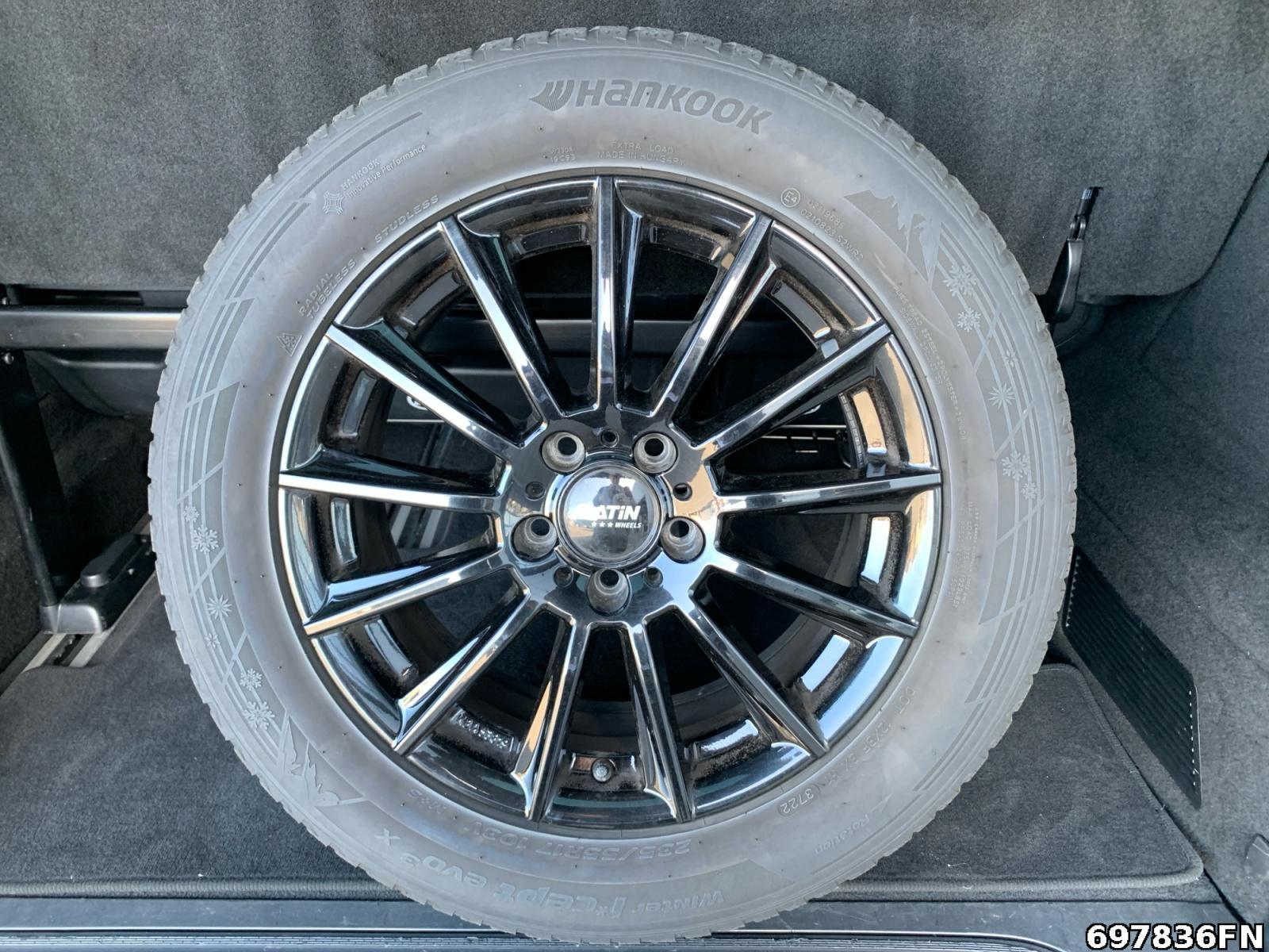 Fahrzeugabbildung Mercedes-Benz V 300 ED/L AMG *AHK*MBUX 10,25*NIGHT-PAKET*KLIMA