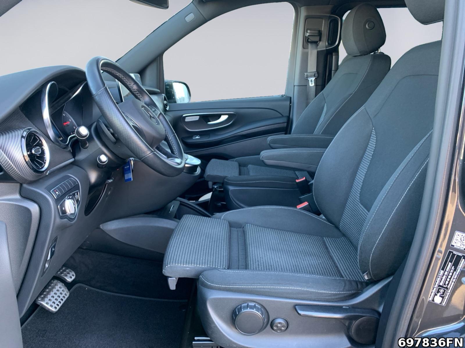 Fahrzeugabbildung Mercedes-Benz V 300 ED/L AMG *AHK*MBUX 10,25*NIGHT-PAKET*KLIMA