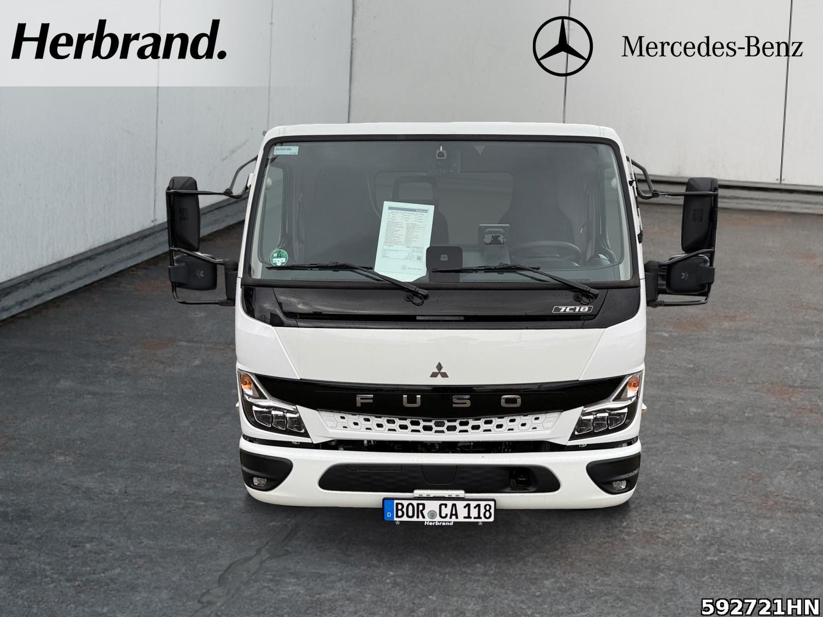 Fahrzeugabbildung FUSO Canter 7C18 HYVA Abrollkipper Box, Vfhrzg.