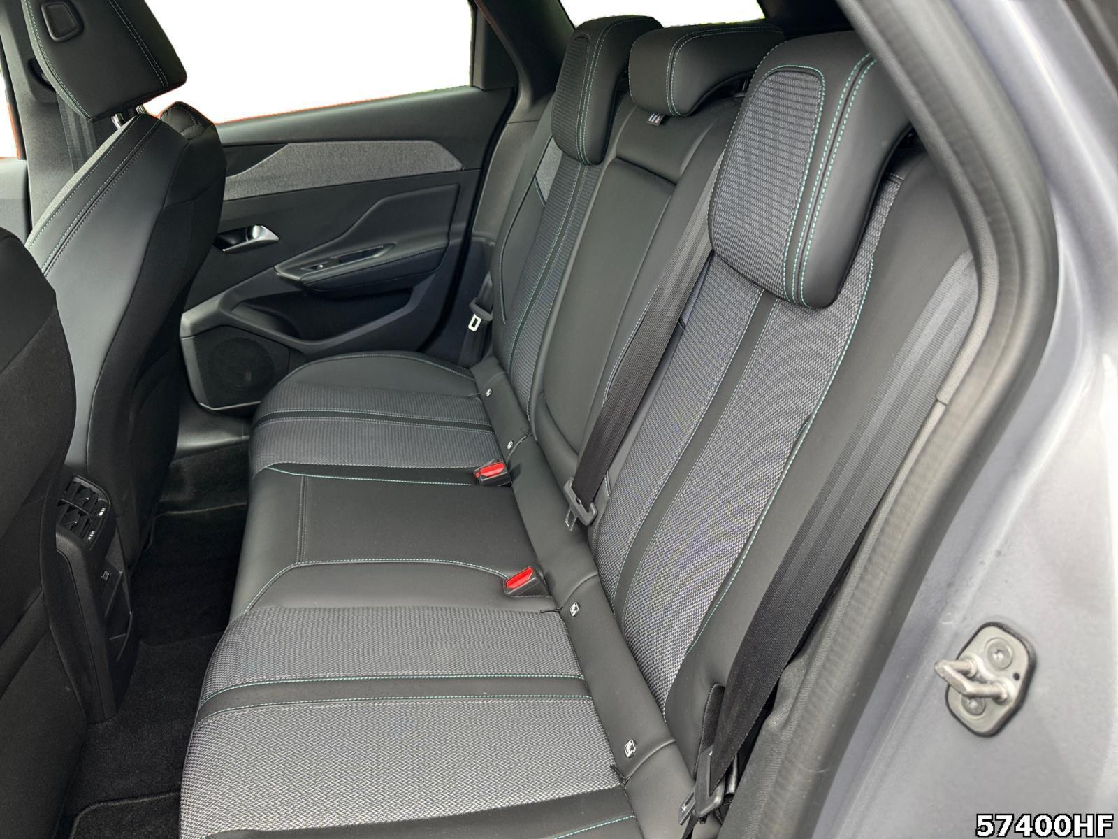 Fahrzeugabbildung Peugeot 308 308 SW Allure Pack 1.5 BlueHDI 130 EAT8