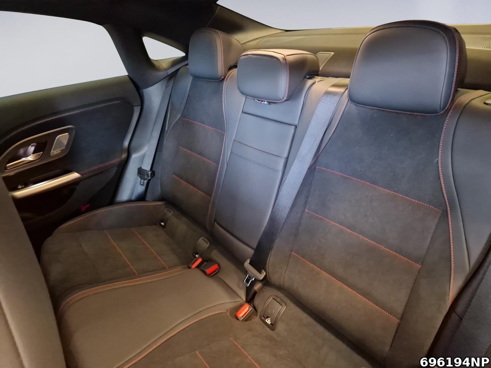 Fahrzeugabbildung Mercedes-Benz CLA 200 AMG-LINE+BURMESTER+AHK+DISTRONIC+MULTIB