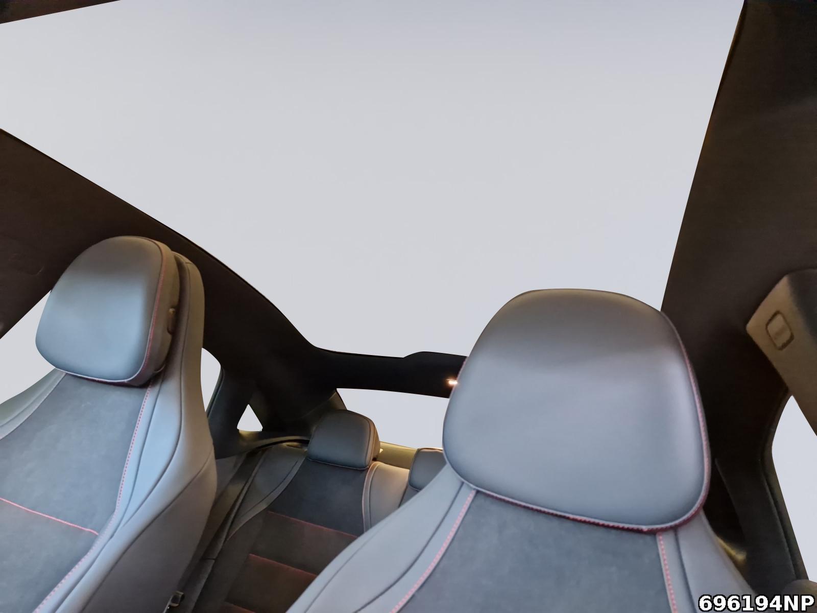 Fahrzeugabbildung Mercedes-Benz CLA 200 AMG-LINE+BURMESTER+AHK+DISTRONIC+MULTIB