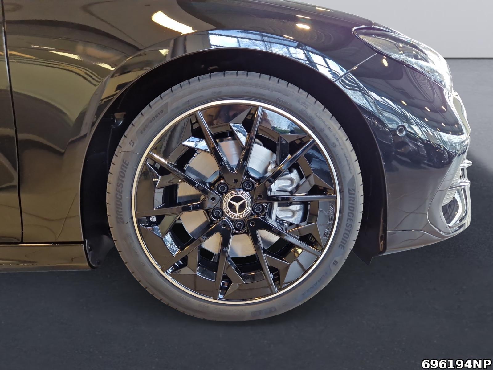 Fahrzeugabbildung Mercedes-Benz CLA 200 AMG-LINE+BURMESTER+AHK+DISTRONIC+MULTIB