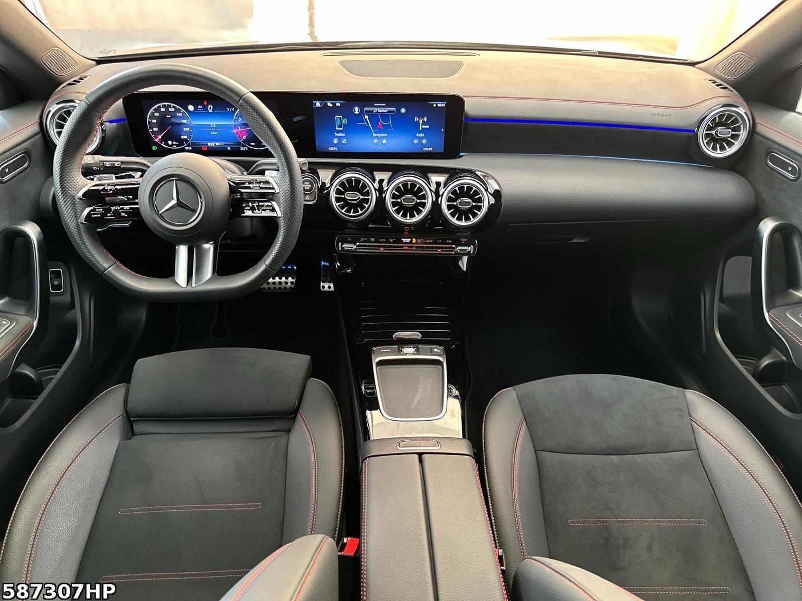 Fahrzeugabbildung Mercedes-Benz CLA 180 Shooting Brake AMG Keyless-GO SHZ. AHK.