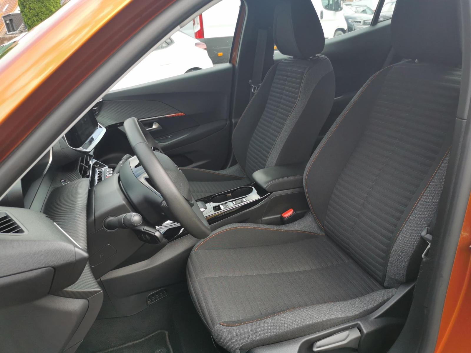 Fahrzeugabbildung Peugeot 2008 +*Panoramadach*Sitzhzg*LED*Elektr.Sitz*