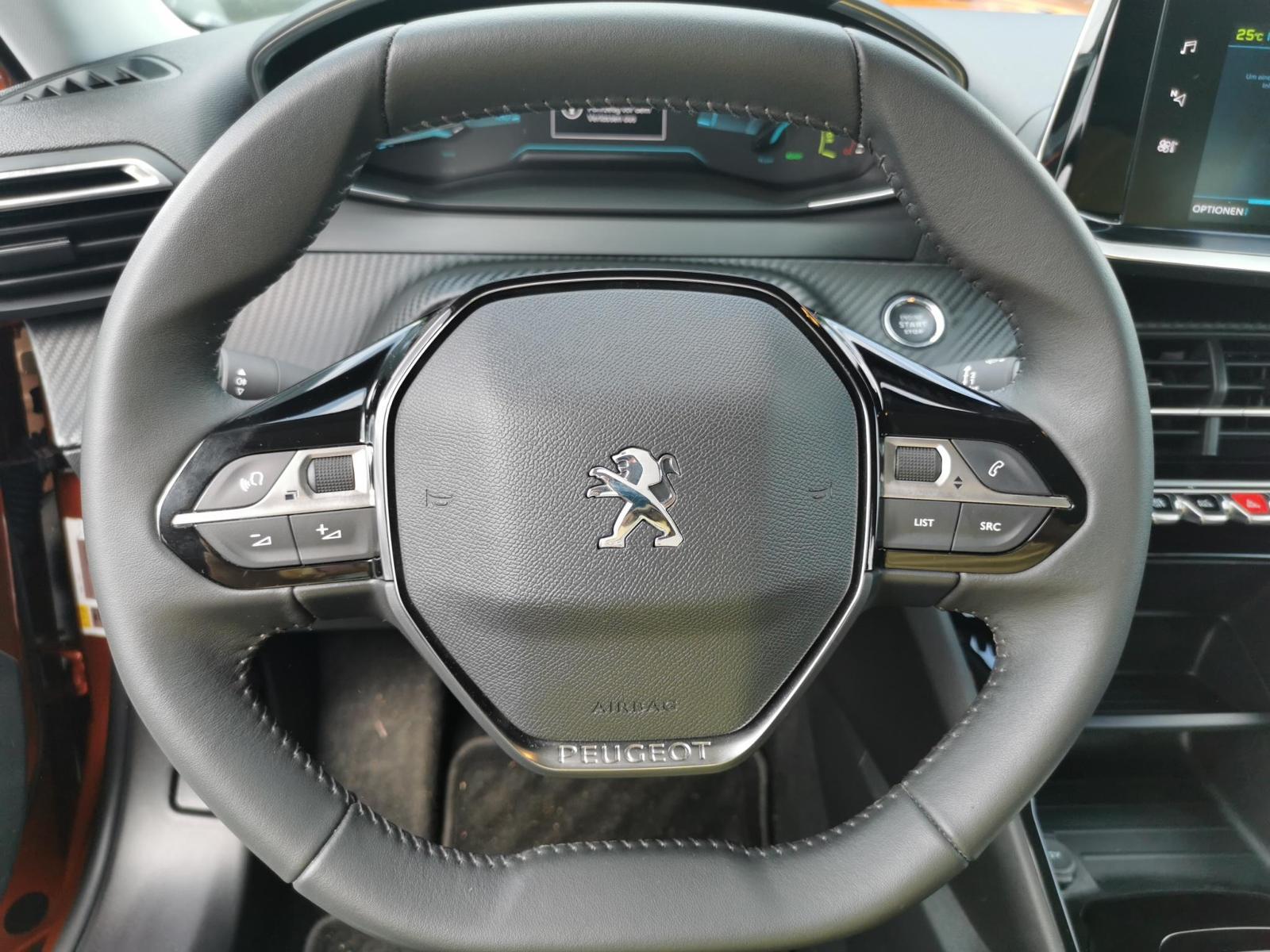 Fahrzeugabbildung Peugeot 2008 +*Panoramadach*Sitzhzg*LED*Elektr.Sitz*