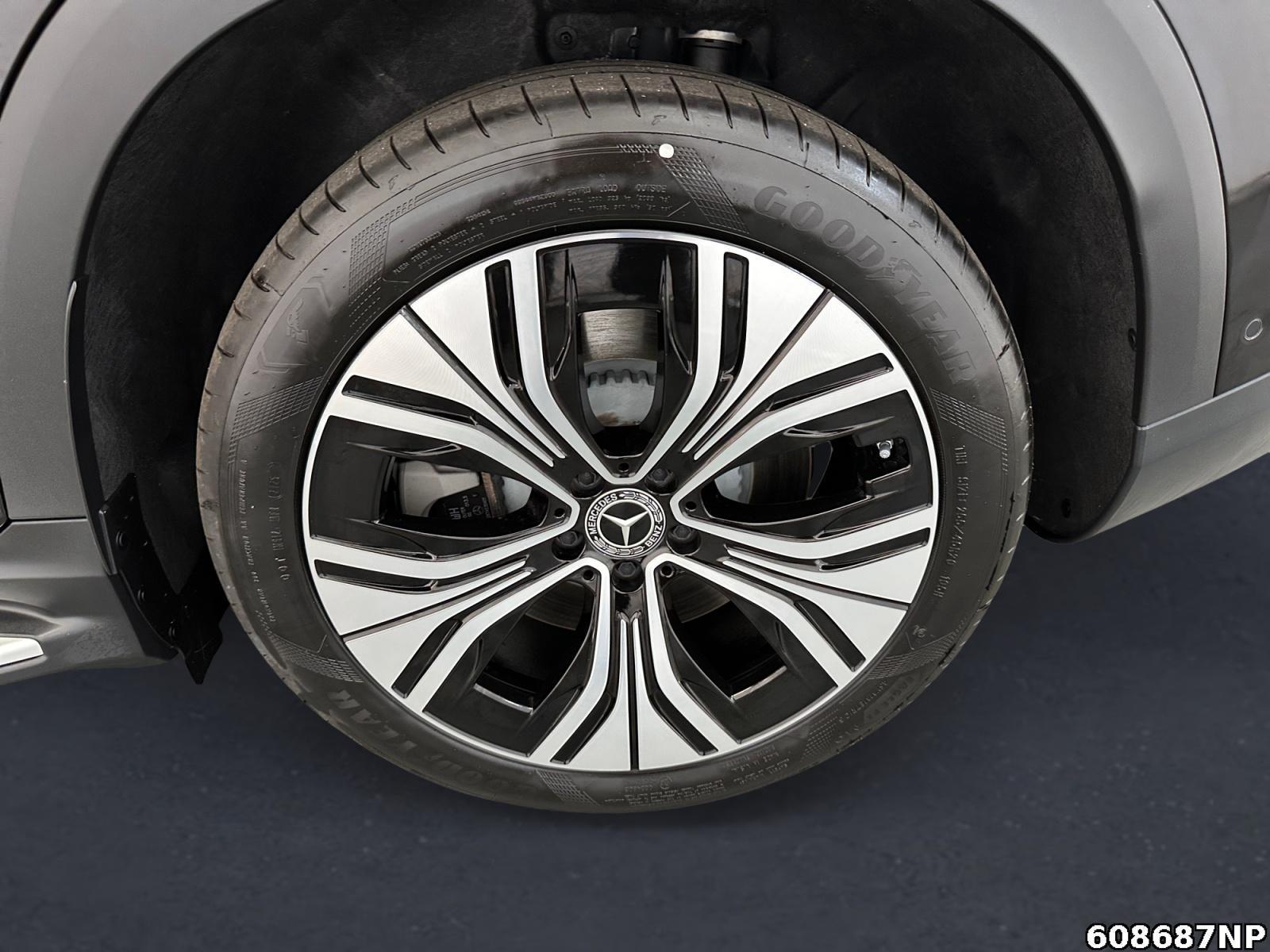 Fahrzeugabbildung Mercedes-Benz EQE SUV 350+ Electric Art 360 Guard AHK Memory