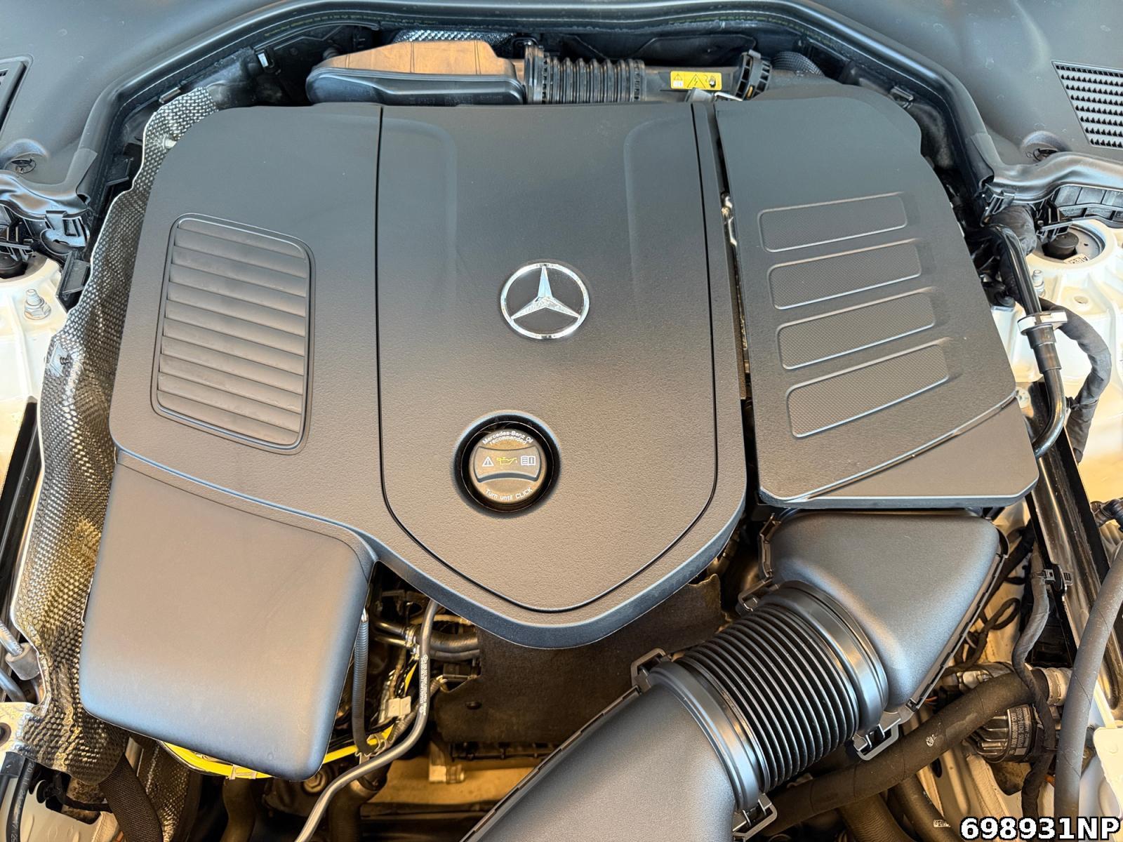 Fahrzeugabbildung Mercedes-Benz CLE 300 e Coupé AMG Digital-Light Pano Night 360