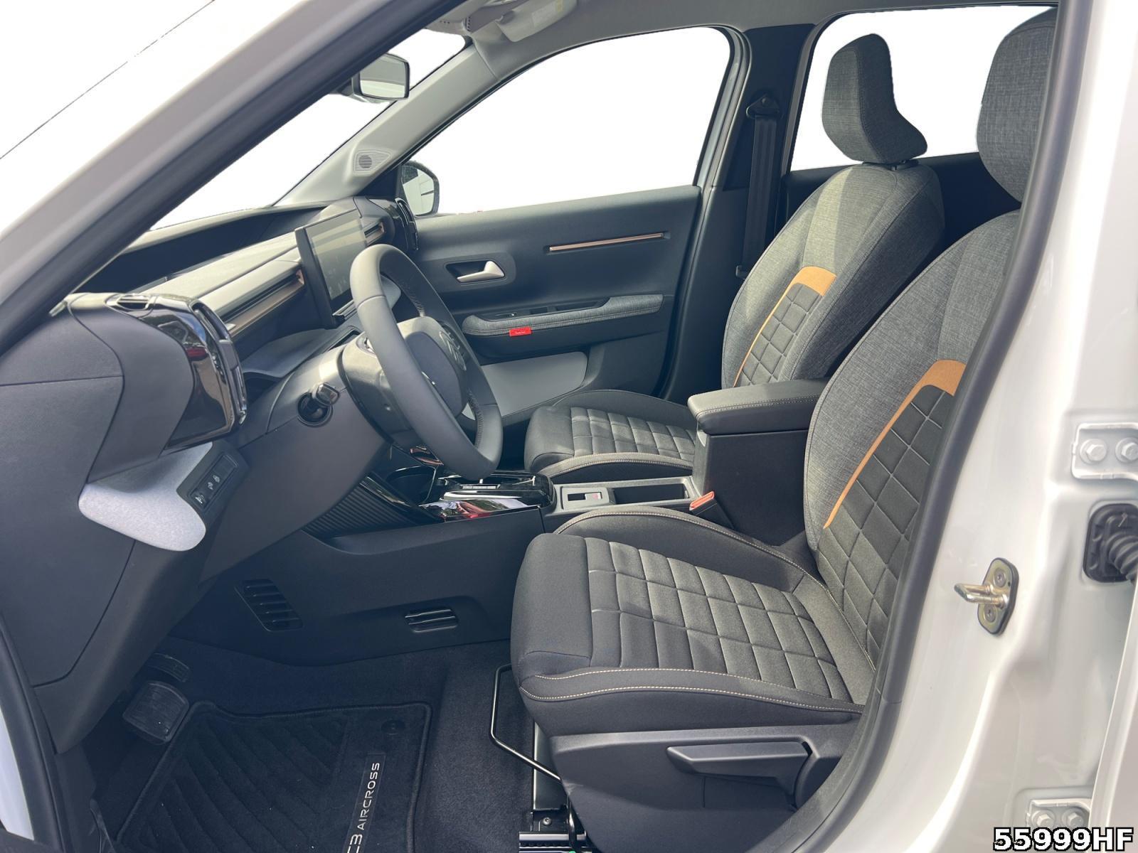Fahrzeugabbildung Citroën C3 Aircross Plus Hybrid 145 PS AT