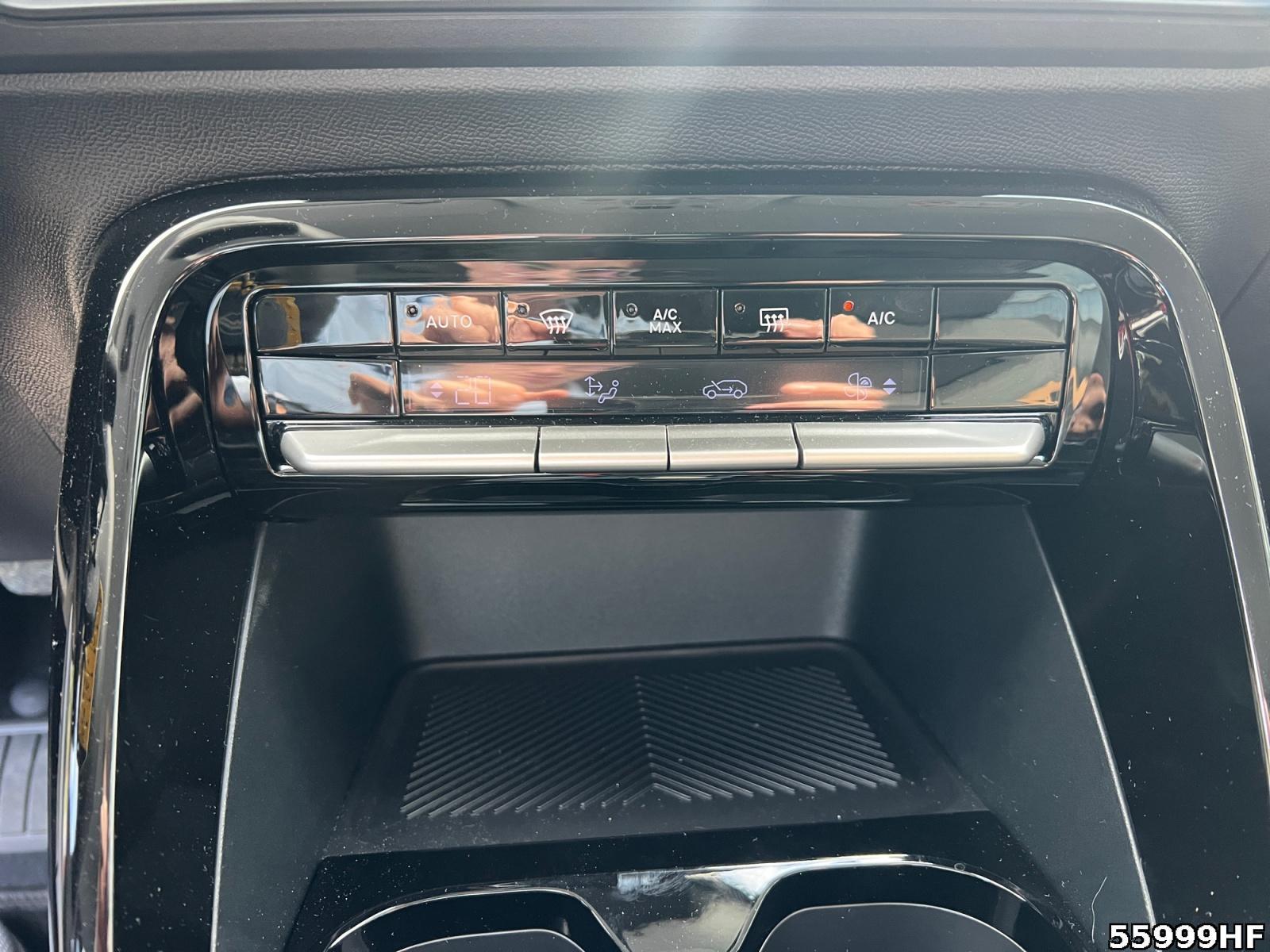 Fahrzeugabbildung Citroën C3 Aircross Plus Hybrid 145 PS AT
