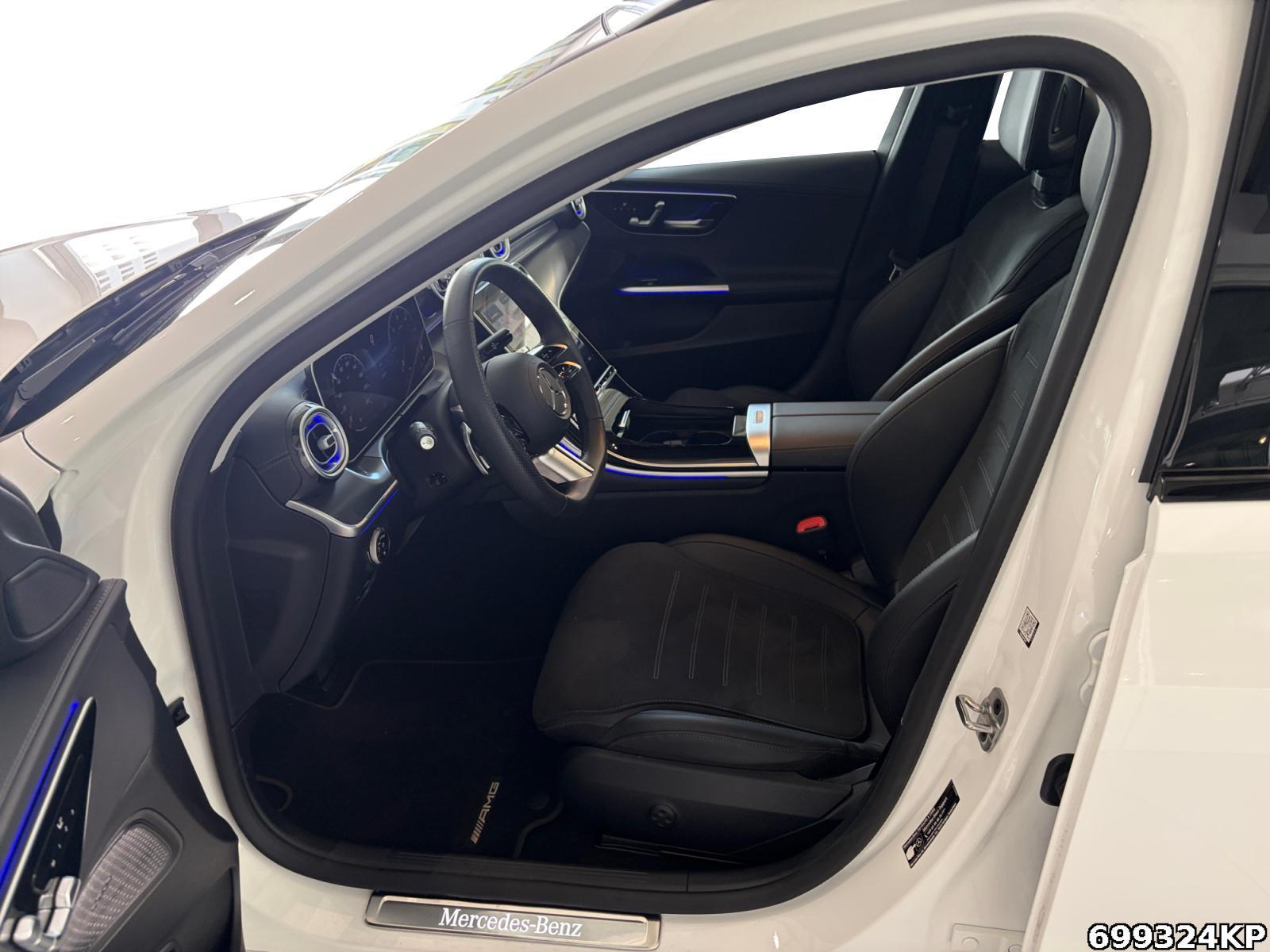 Fahrzeugabbildung Mercedes-Benz C 220 d T AMG Pano Night Memory AHK Lenkradhzg