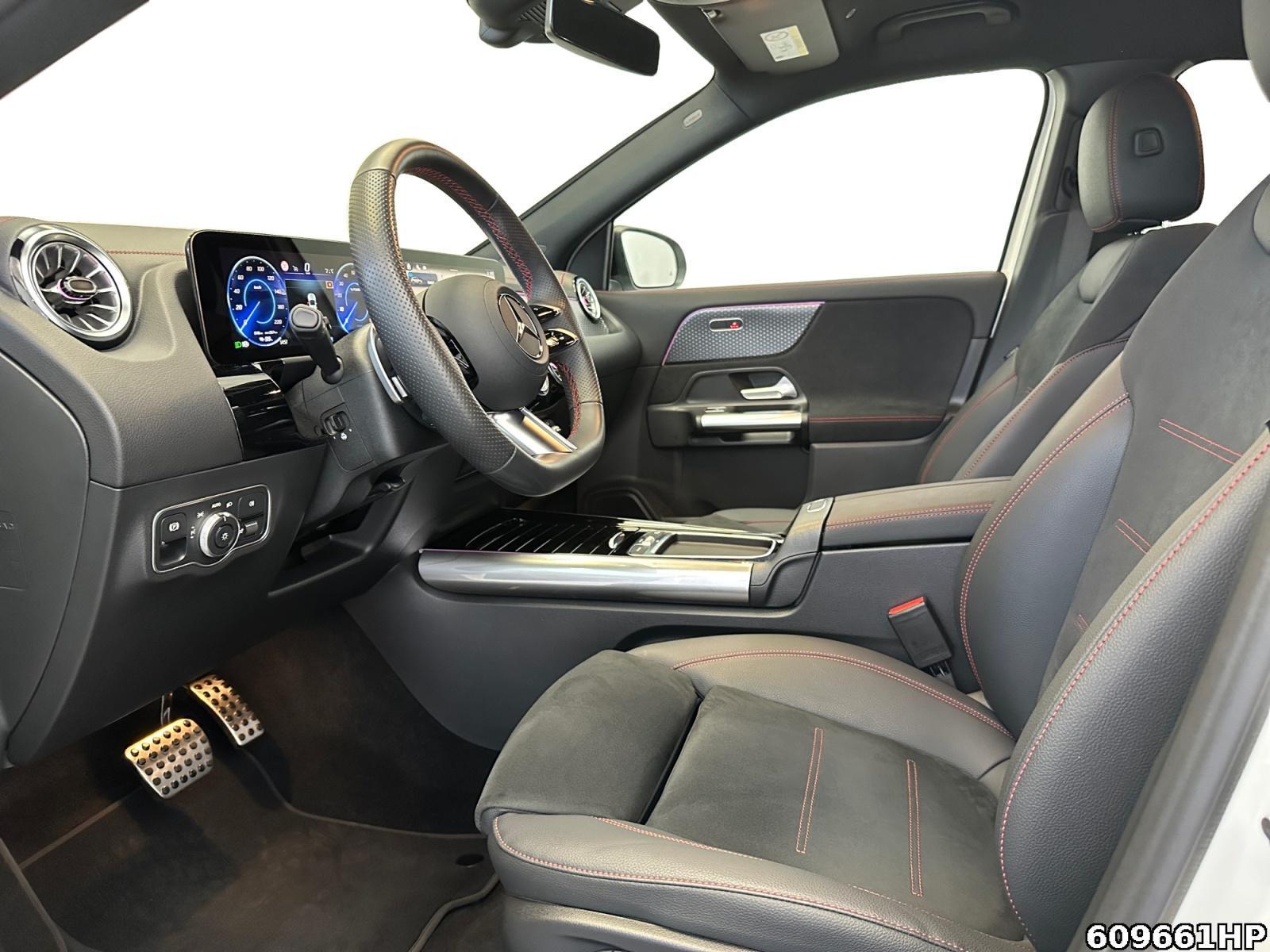 Fahrzeugabbildung Mercedes-Benz EQA AMG AHK Night Ambiente Kamera Totw.