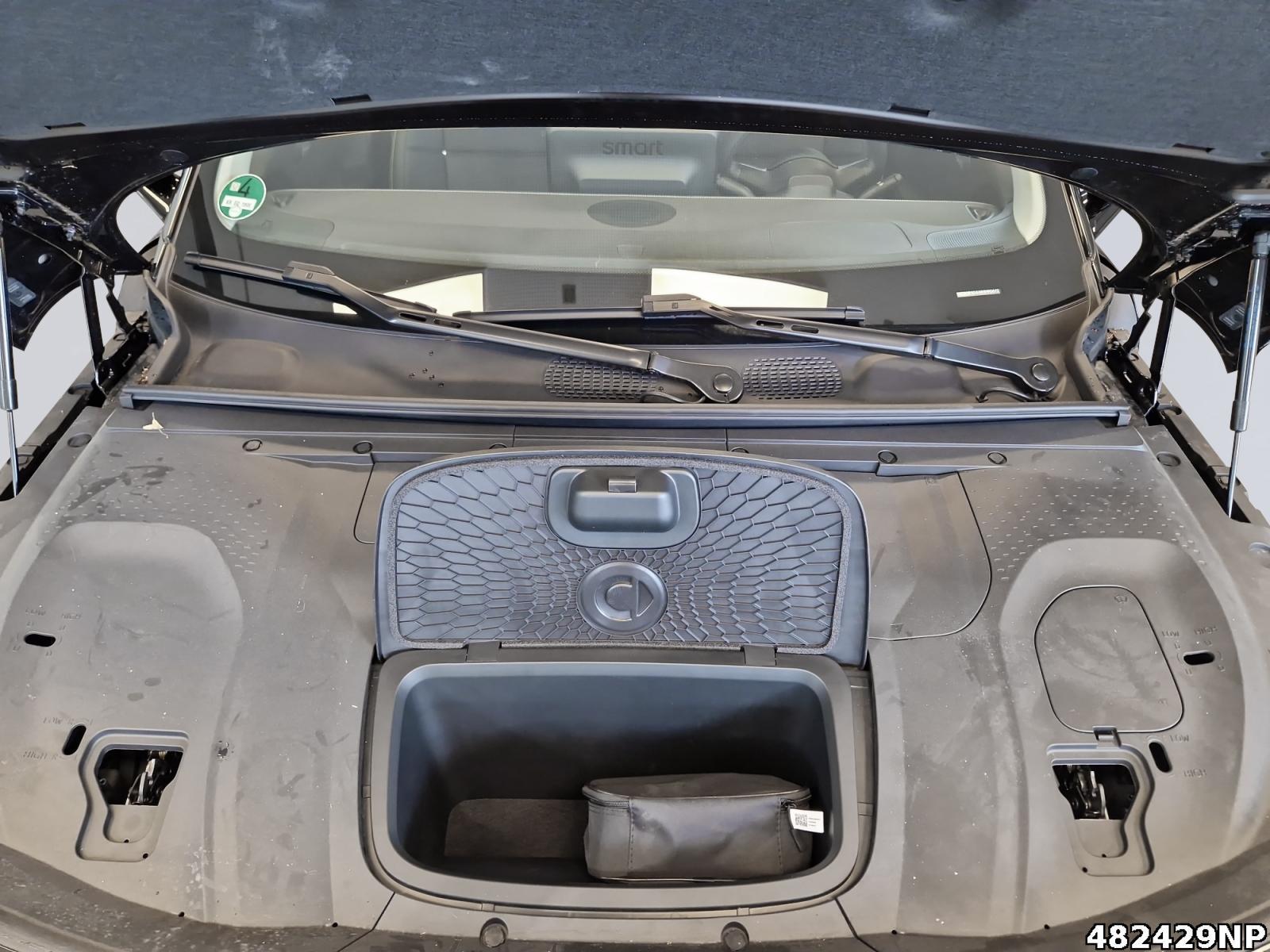 Fahrzeugabbildung Smart THREE Pro+ LED MATRIX+PANO+22KW+360°KAMERA+PRO+